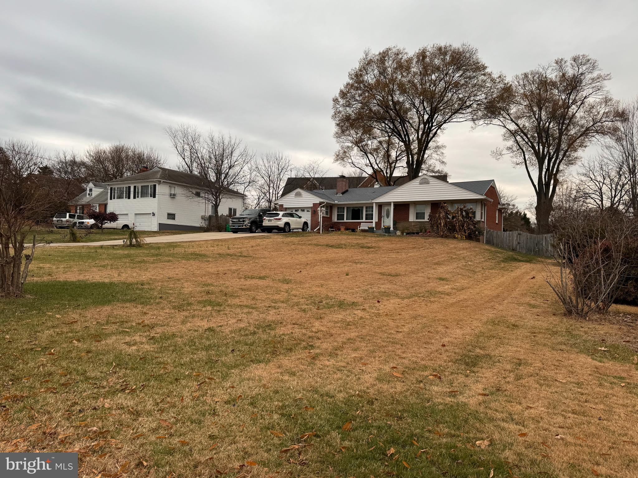 LEWIS HILLS - Residential