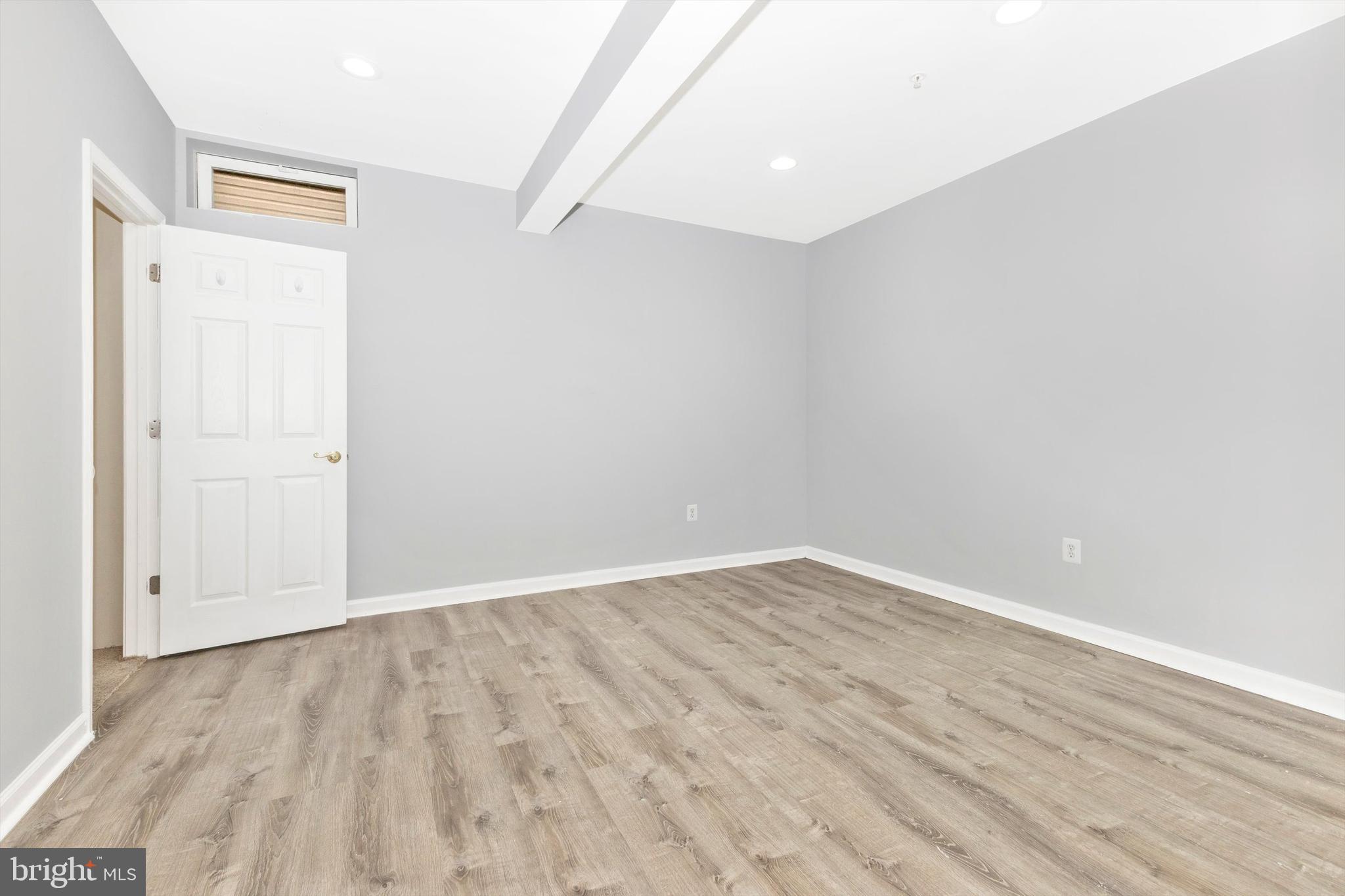 CROSS CREEK CLUB - Residential Lease