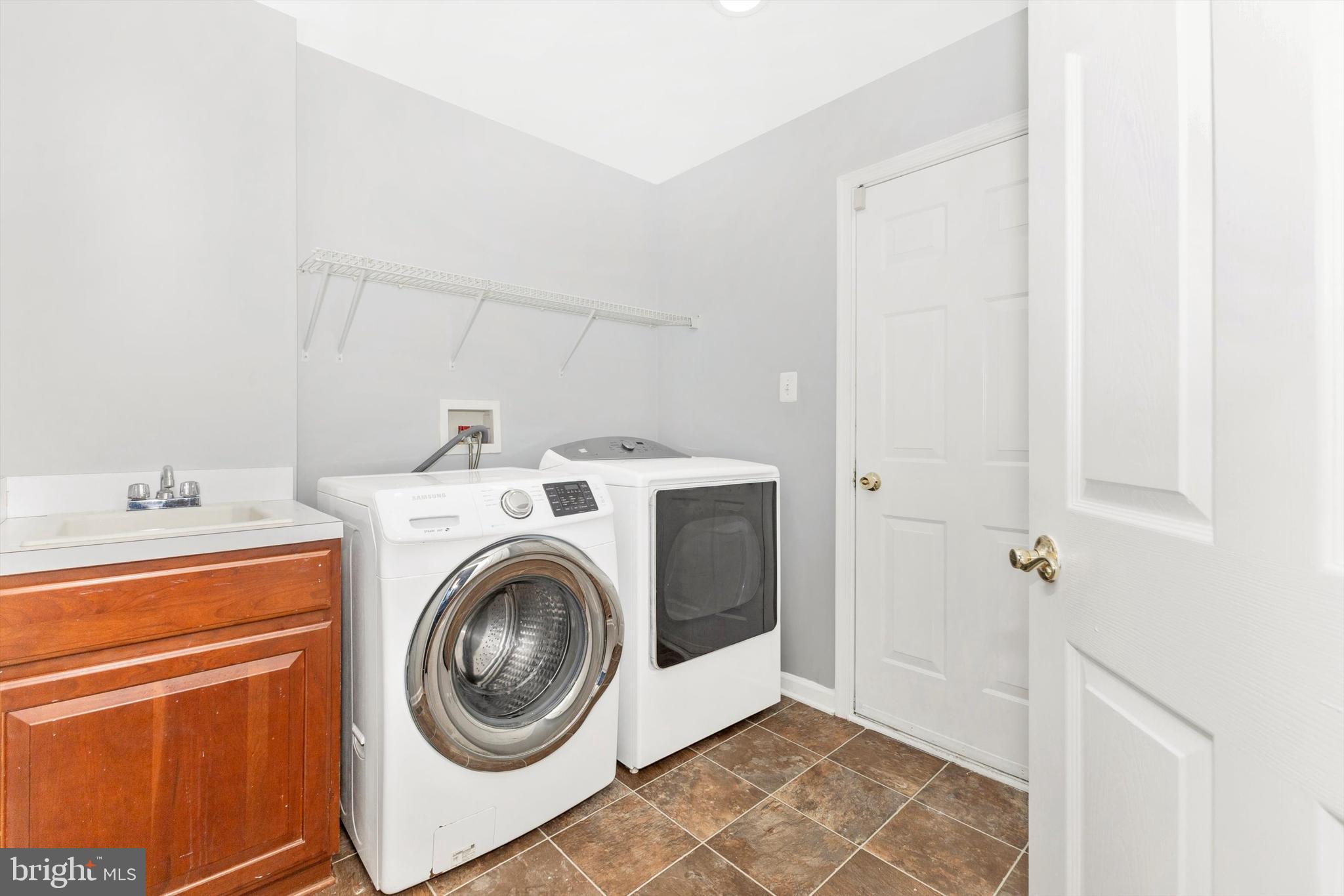 CROSS CREEK CLUB - Residential Lease