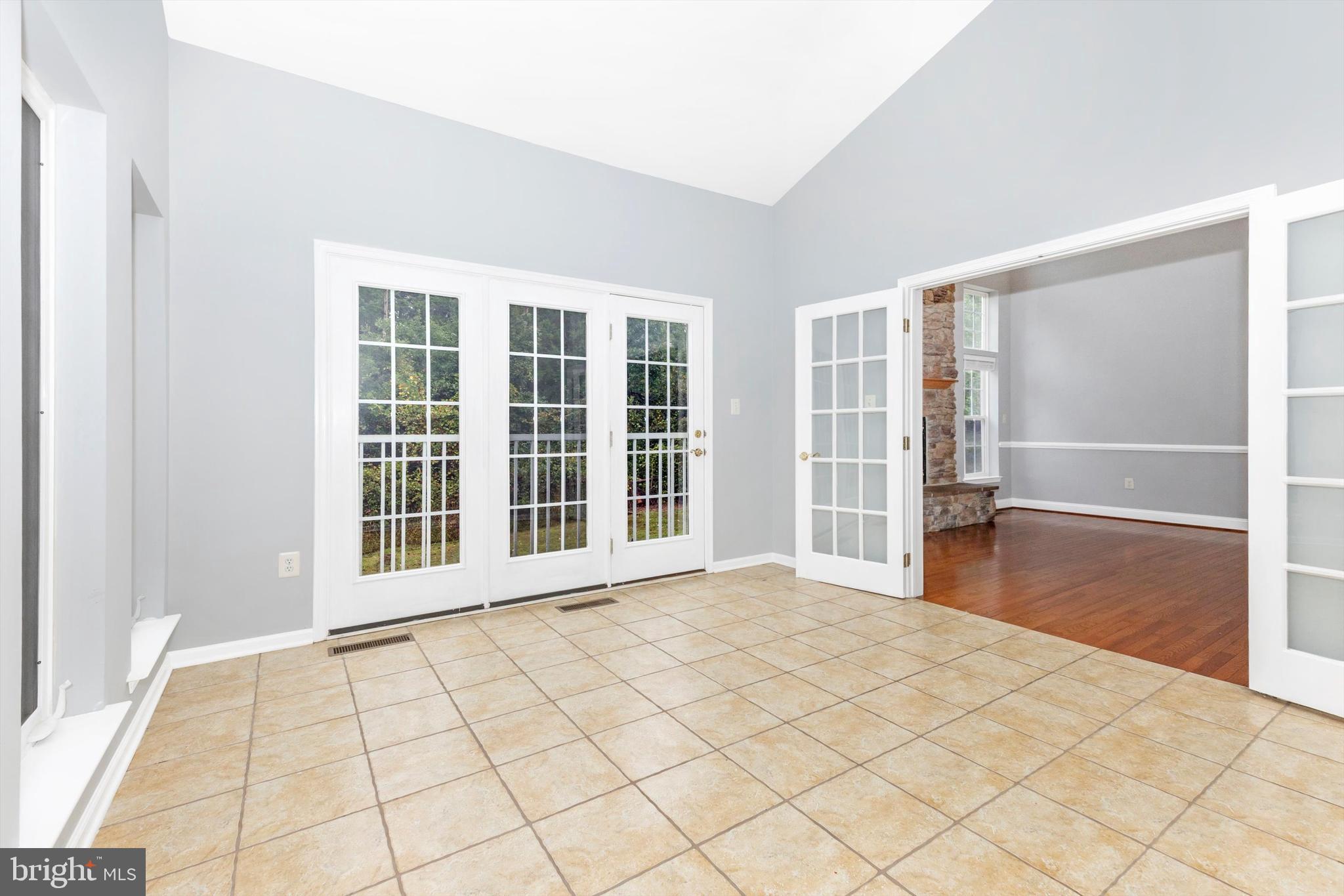 CROSS CREEK CLUB - Residential Lease