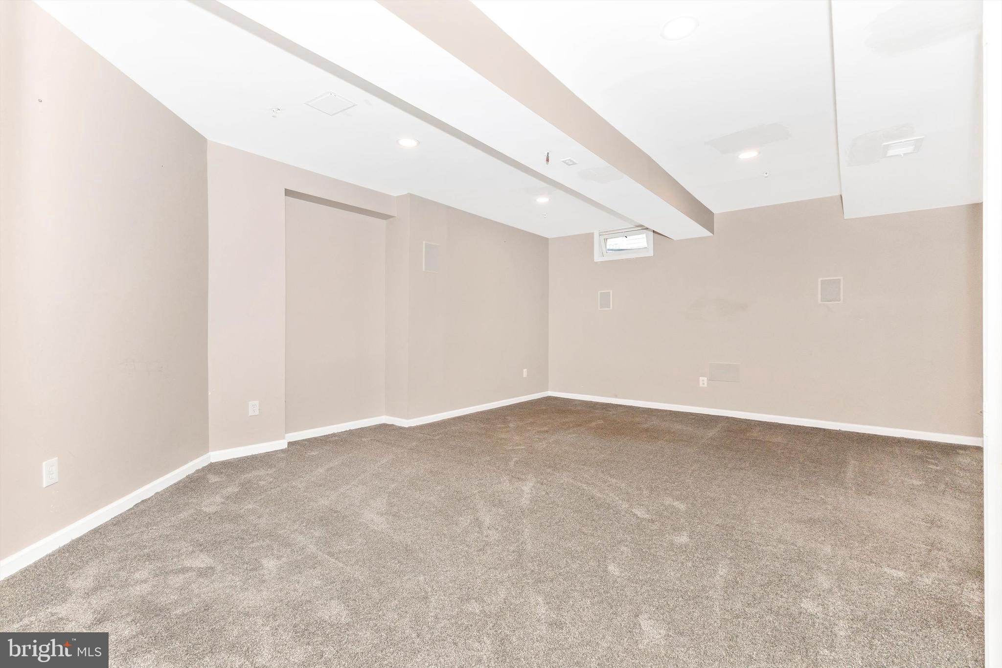 CROSS CREEK CLUB - Residential Lease