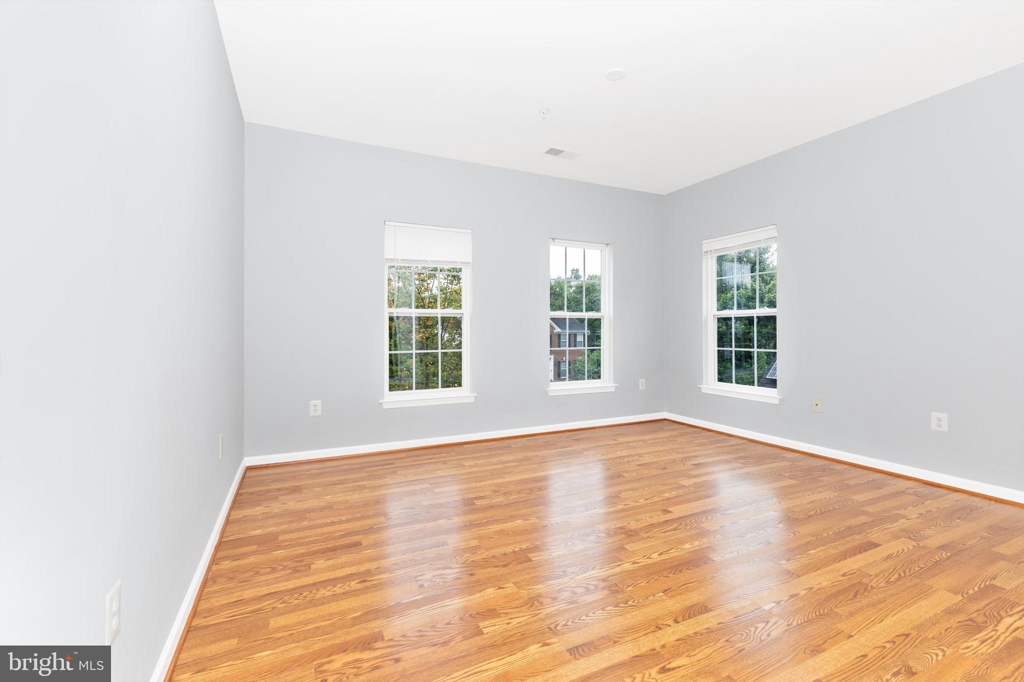 CROSS CREEK CLUB - Residential Lease