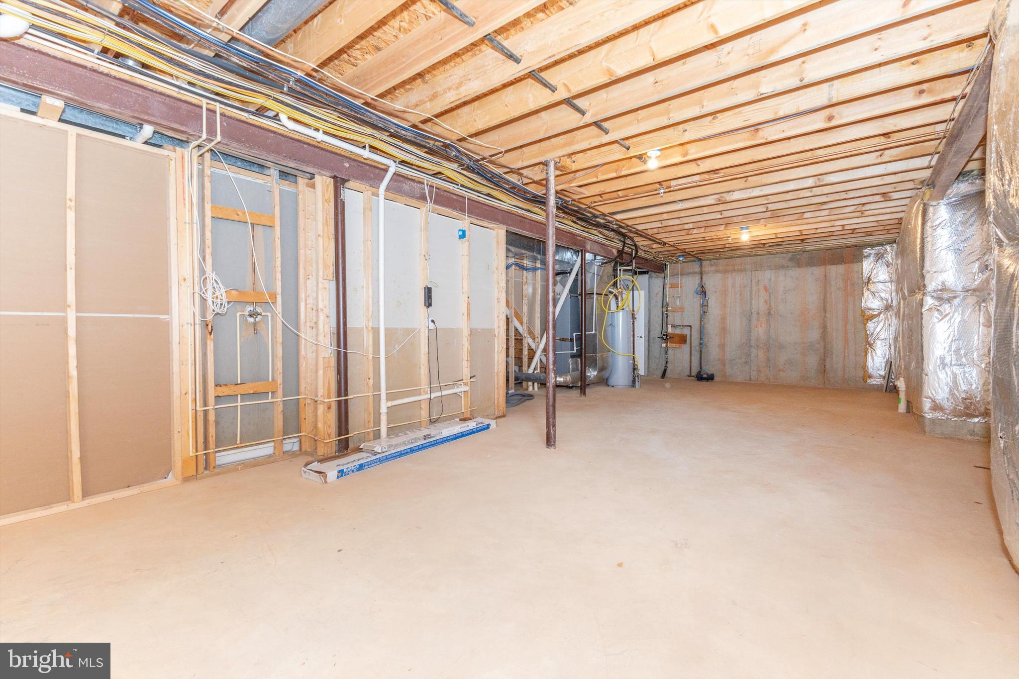 CROSS CREEK CLUB - Residential Lease