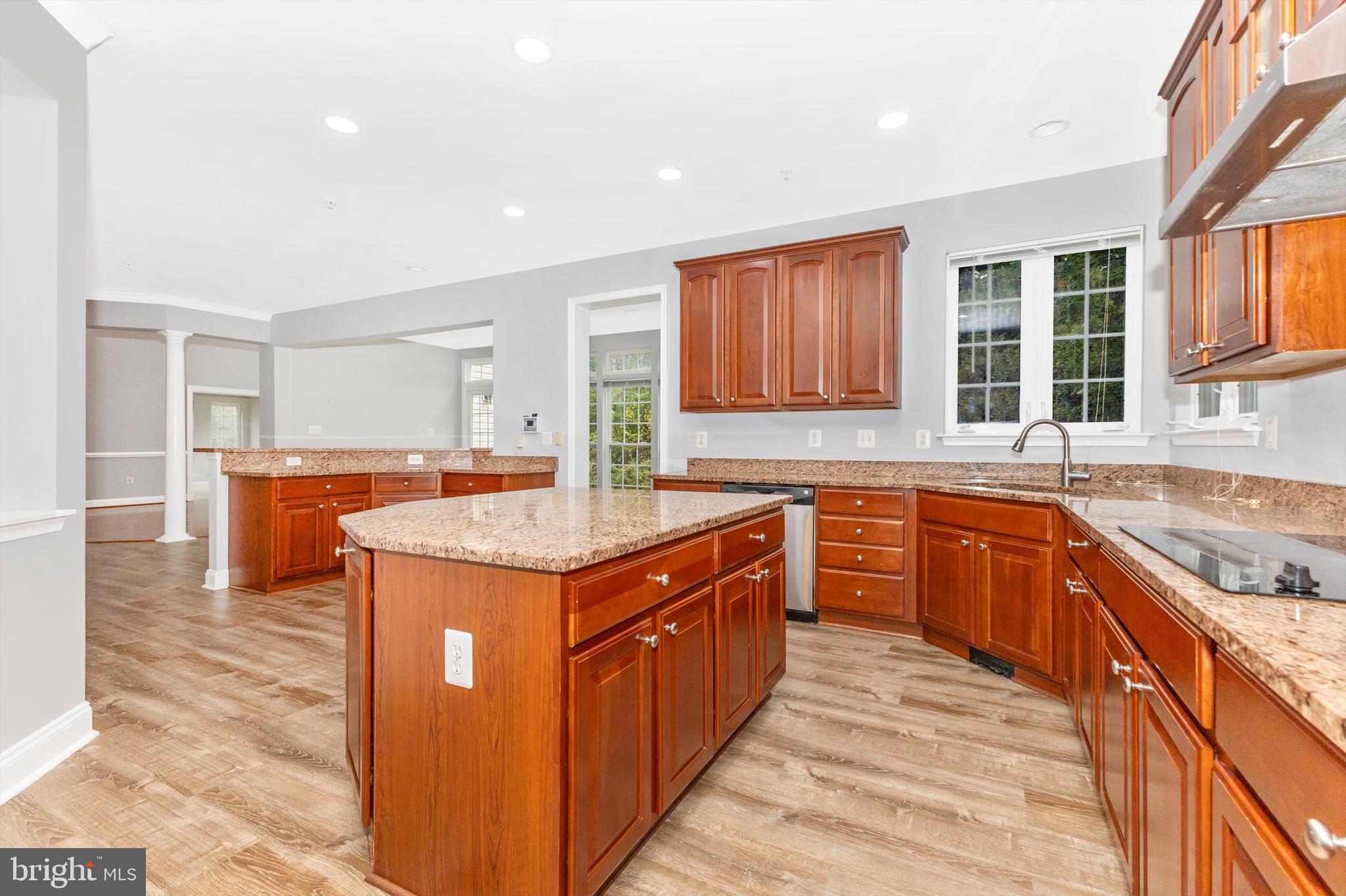 CROSS CREEK CLUB - Residential Lease