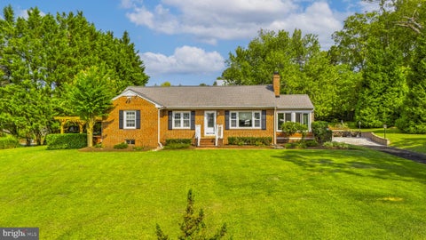 Homes For Sale - 424 Marlboro Road<br/> LOTHIAN, MD 20711