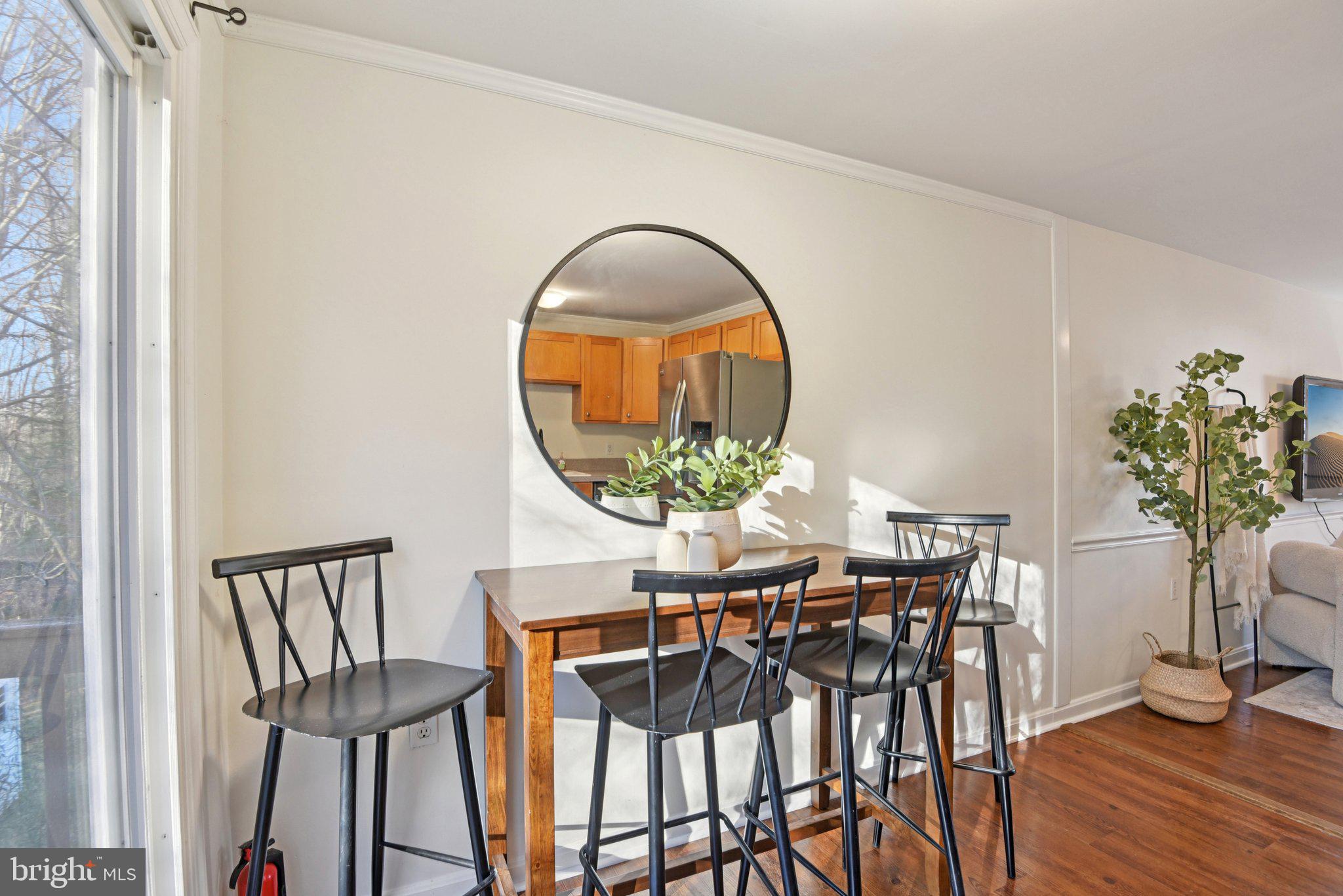 WHISPERING WOODS - Residential