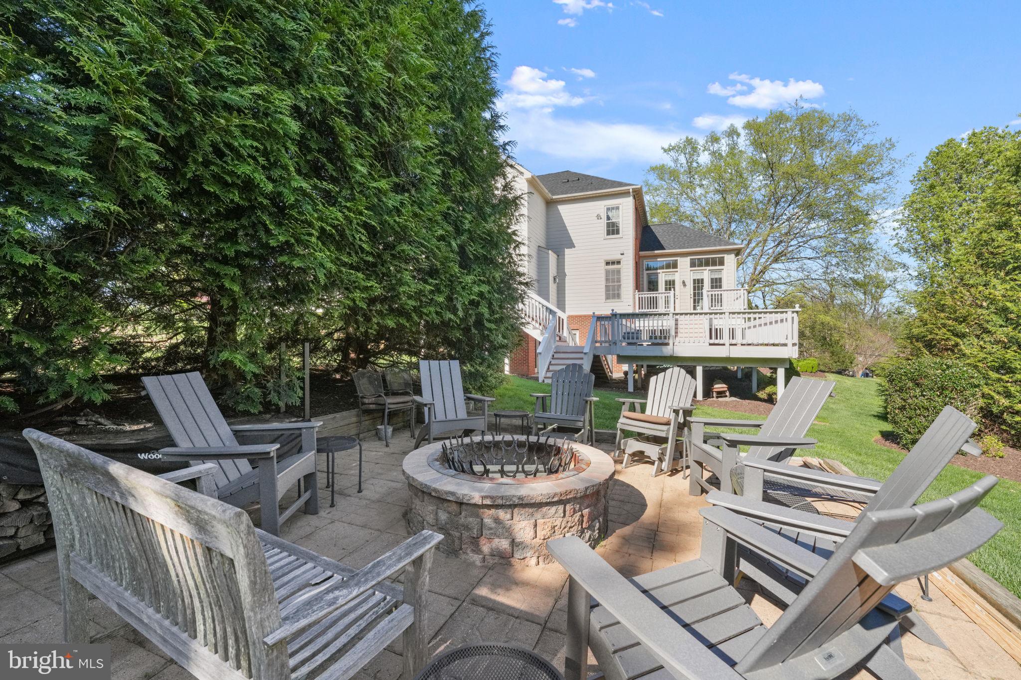 CASCADES ESTATES - Residential