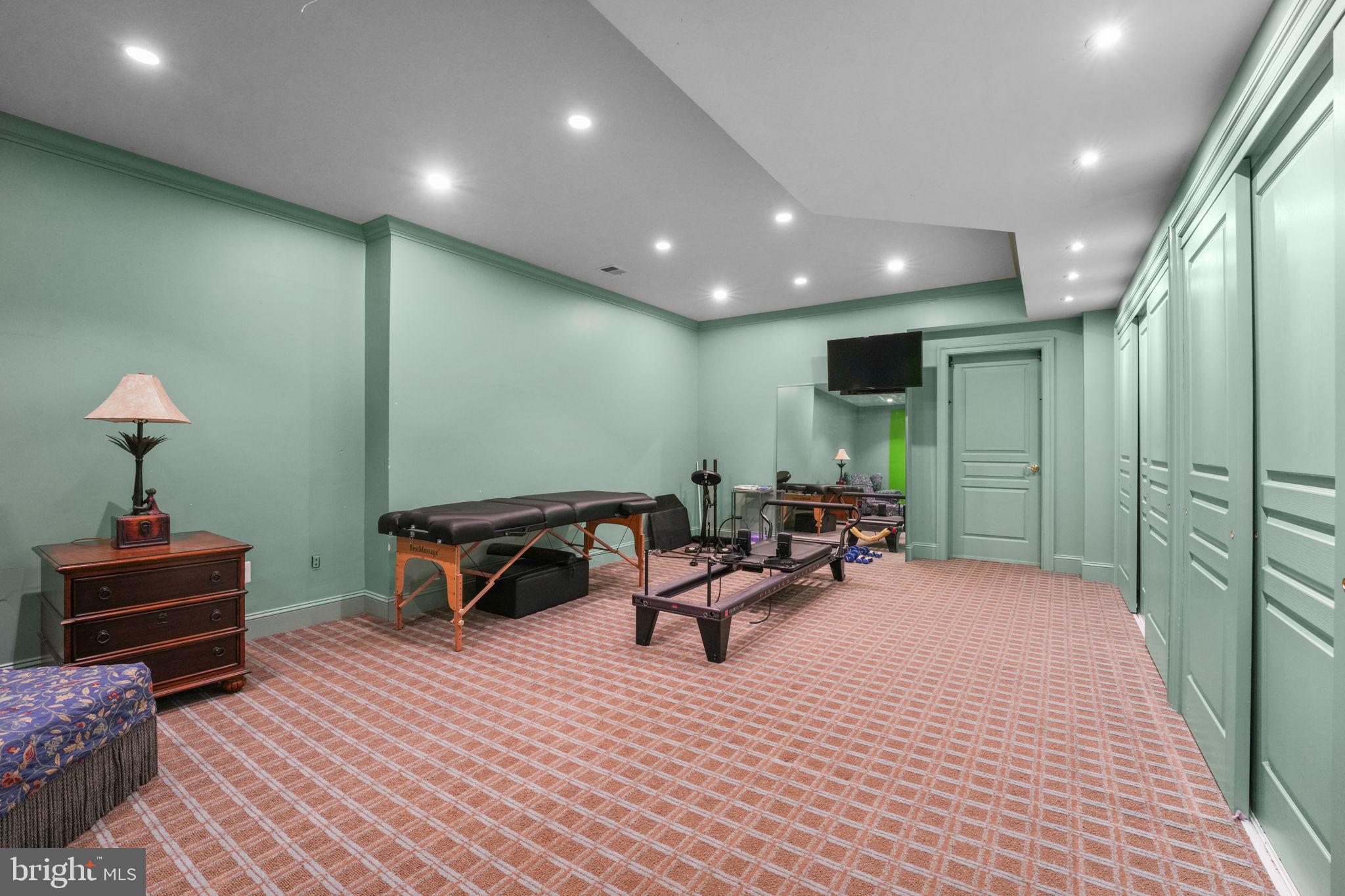 CASCADES ESTATES - Residential