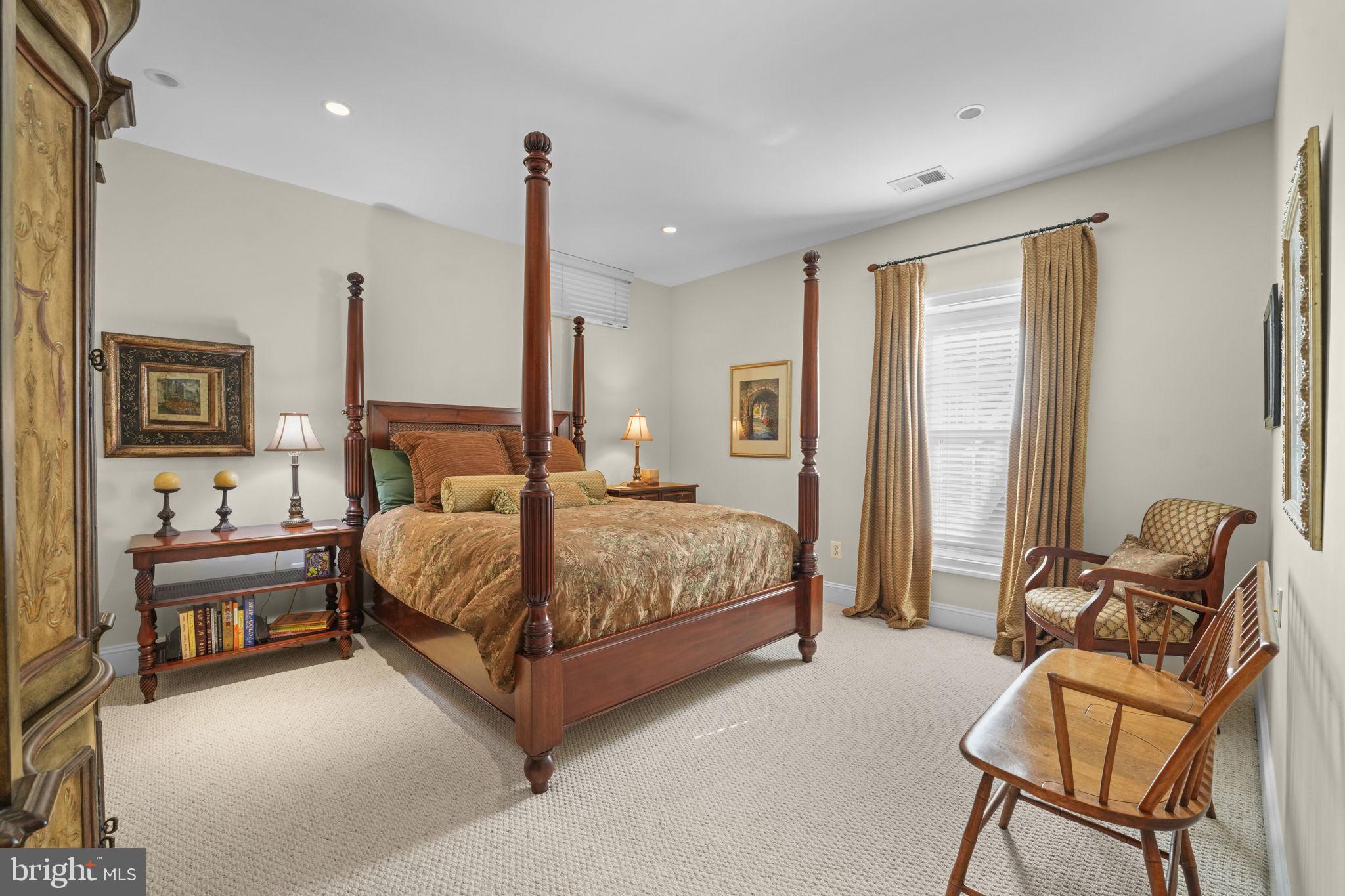 CASCADES ESTATES - Residential