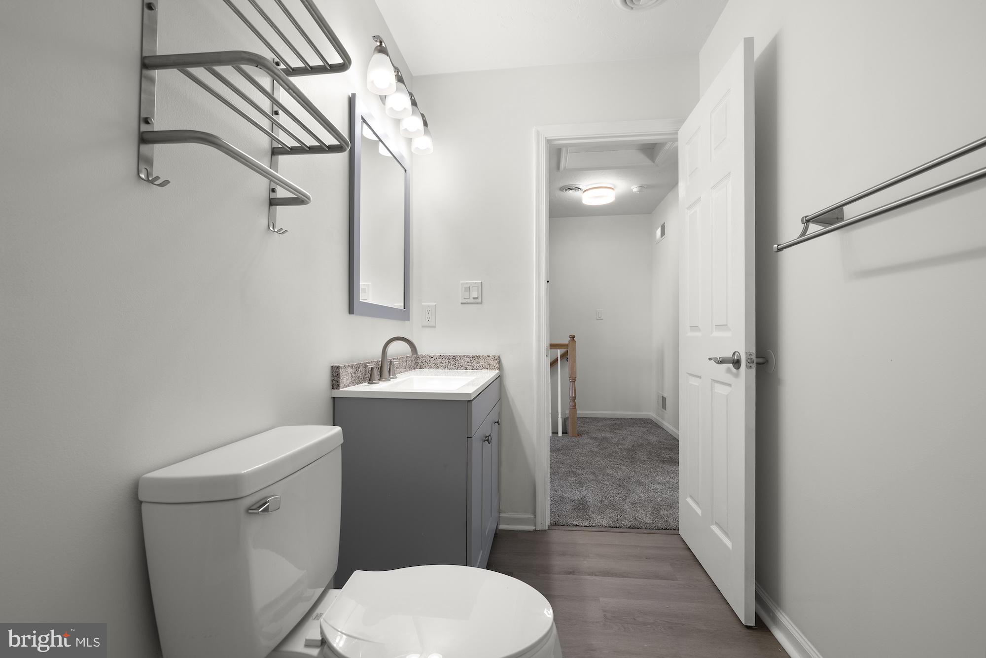 COLONIAL HILLS - Residential