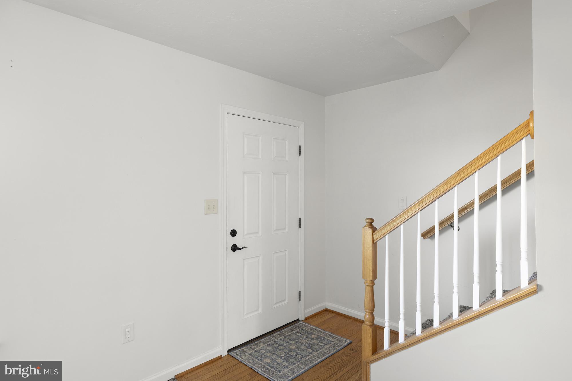 COLONIAL HILLS - Residential