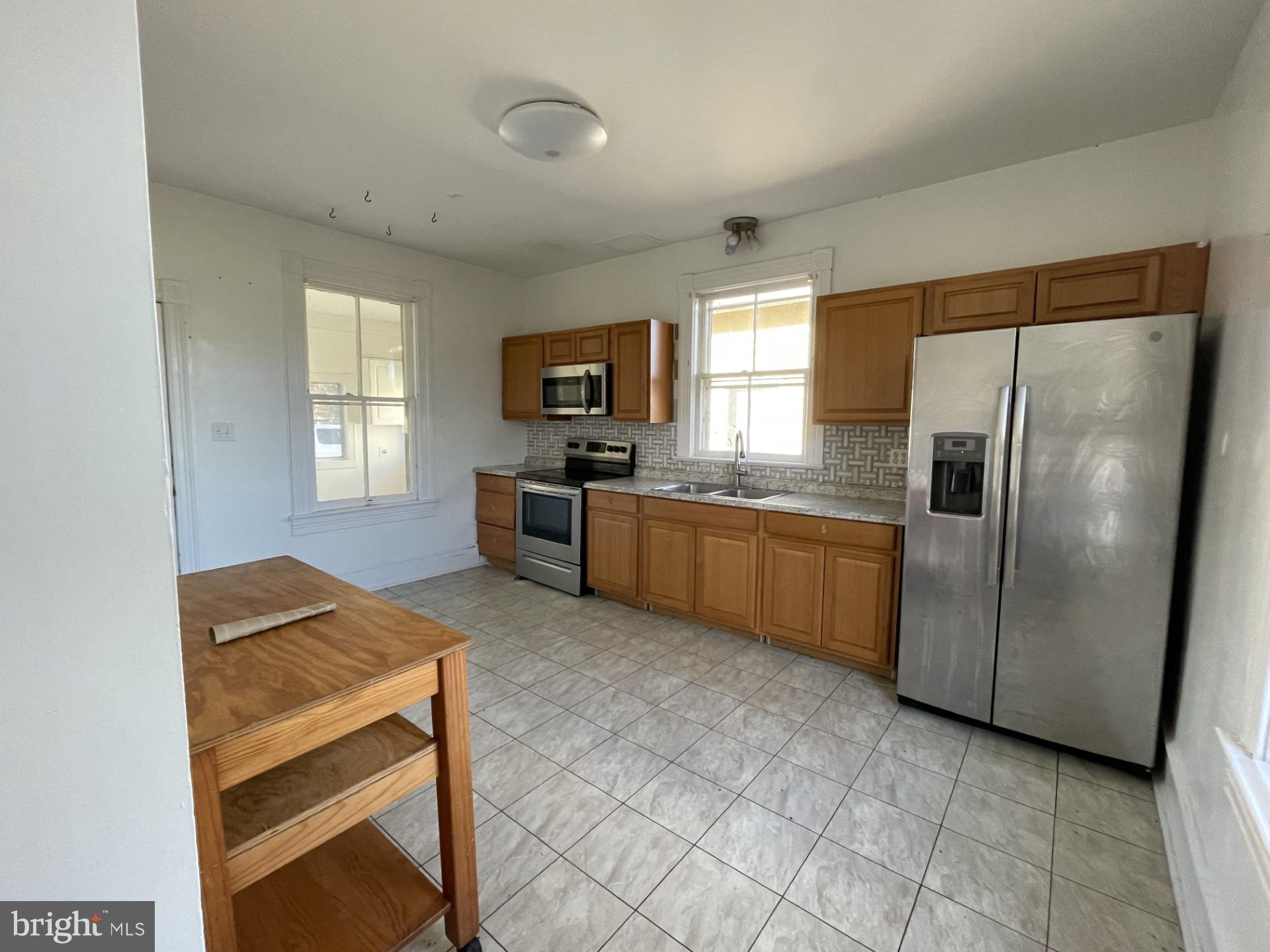 12441 AMBASSADOR LANE