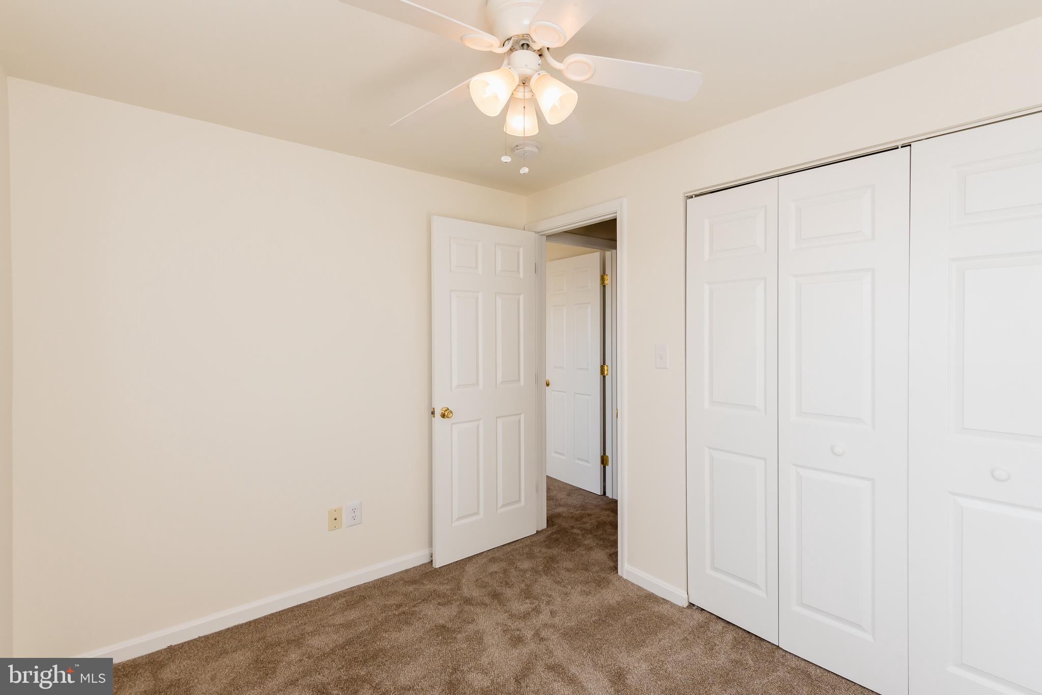 LAUREL WOODS - Residential Lease