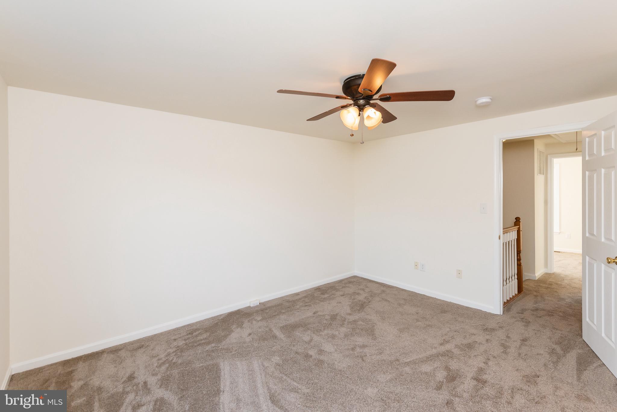 LAUREL WOODS - Residential Lease