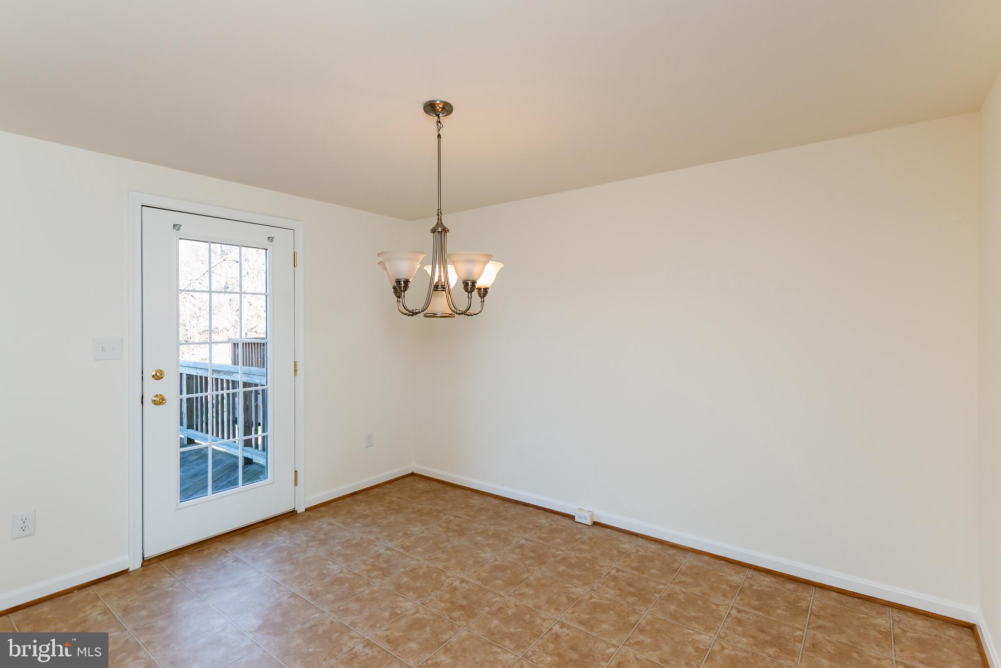 LAUREL WOODS - Residential Lease