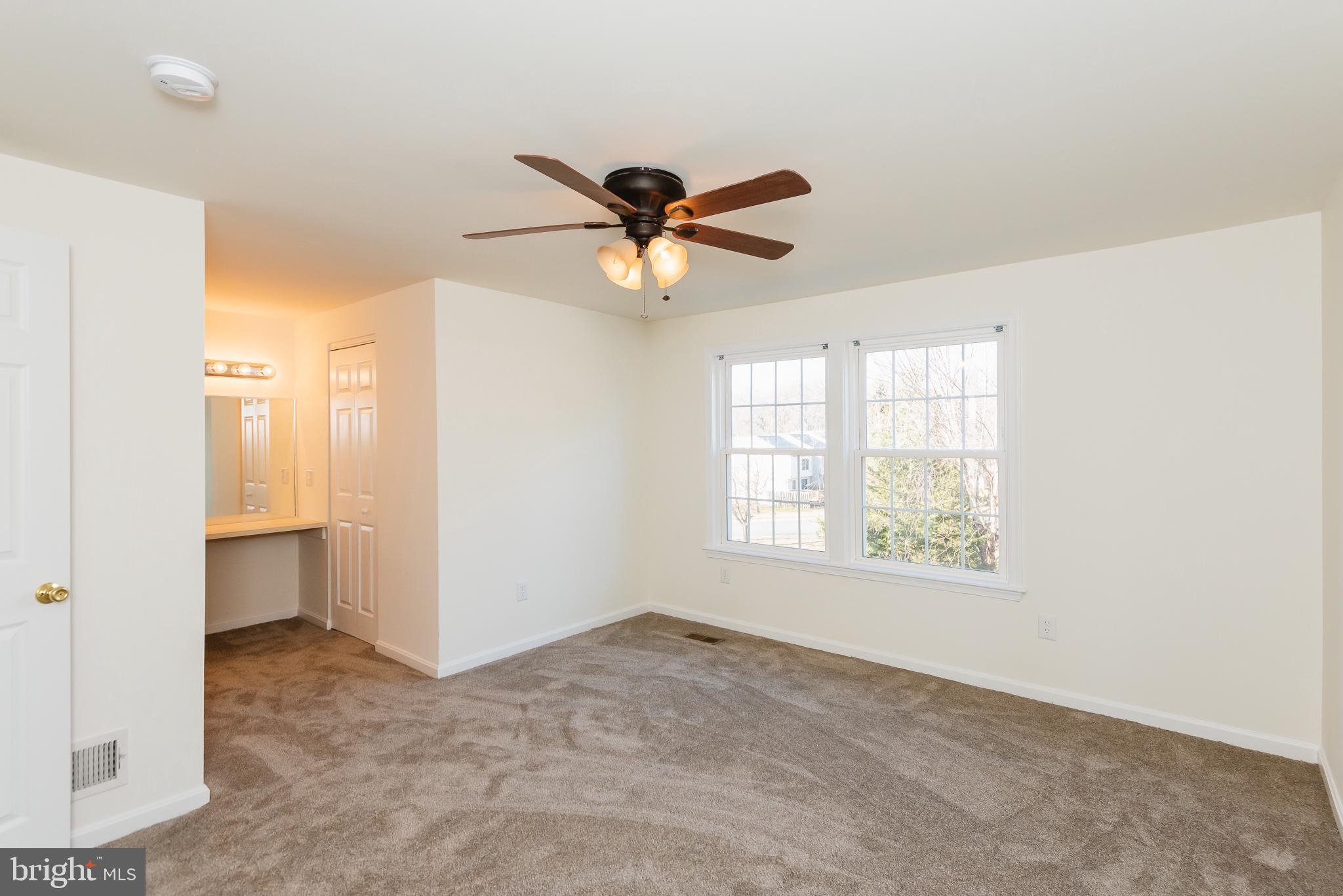 LAUREL WOODS - Residential Lease