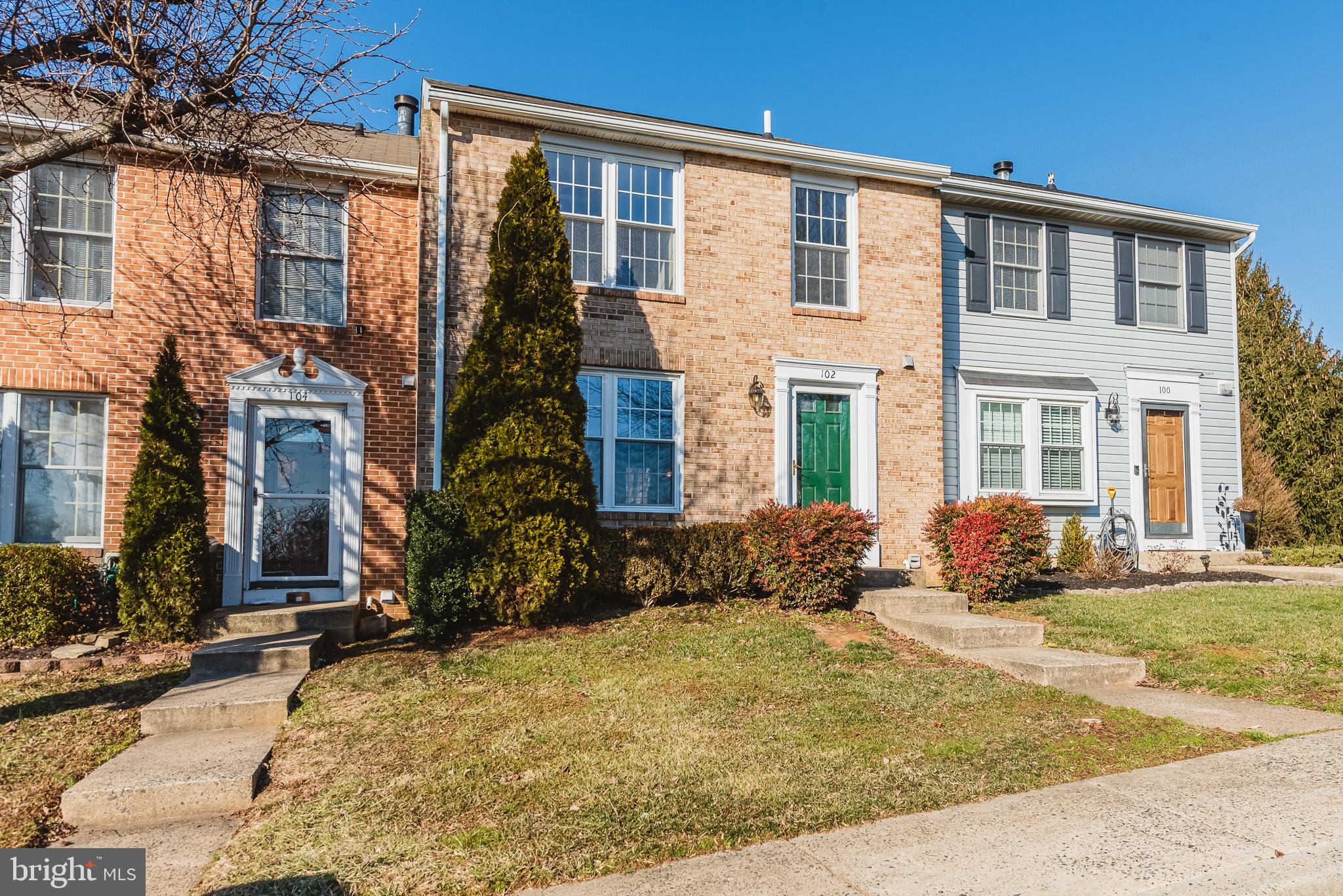 LAUREL WOODS - Residential Lease