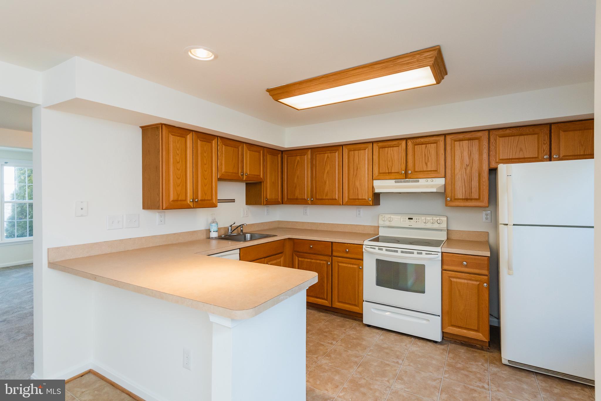 LAUREL WOODS - Residential Lease