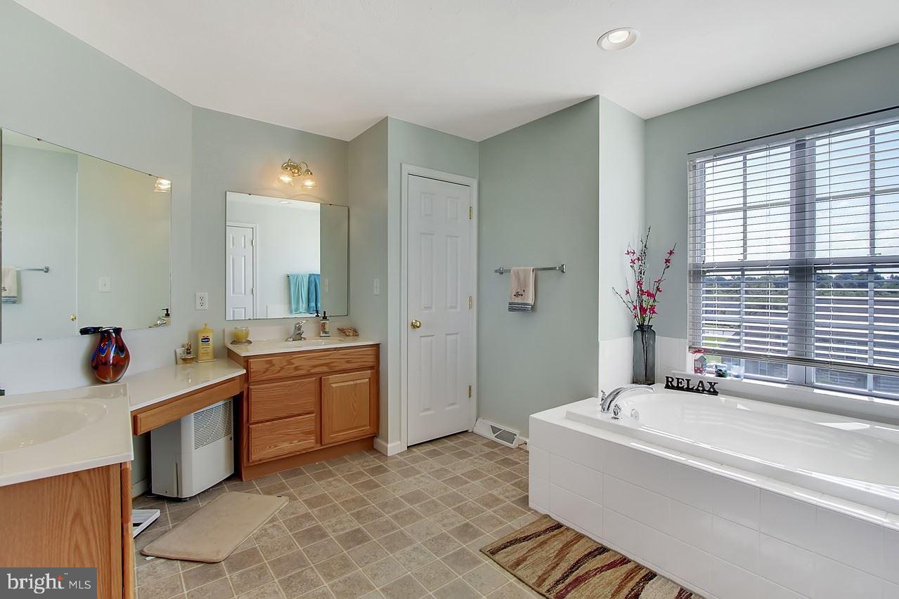 SHADOWBROOKE - Residential