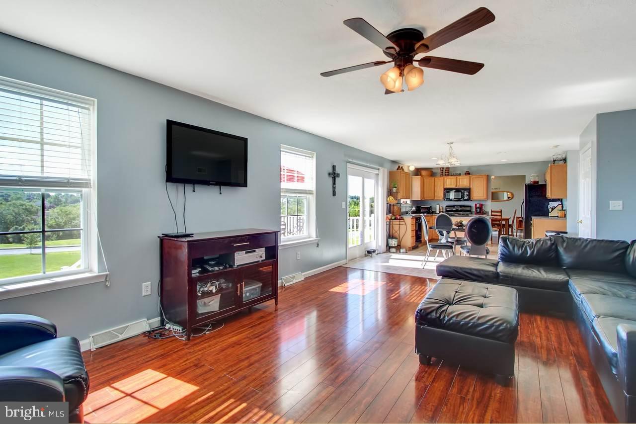 SHADOWBROOKE - Residential