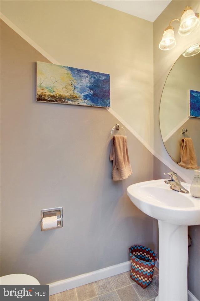 SHADOWBROOKE - Residential