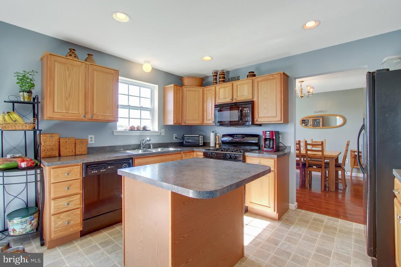 SHADOWBROOKE - Residential