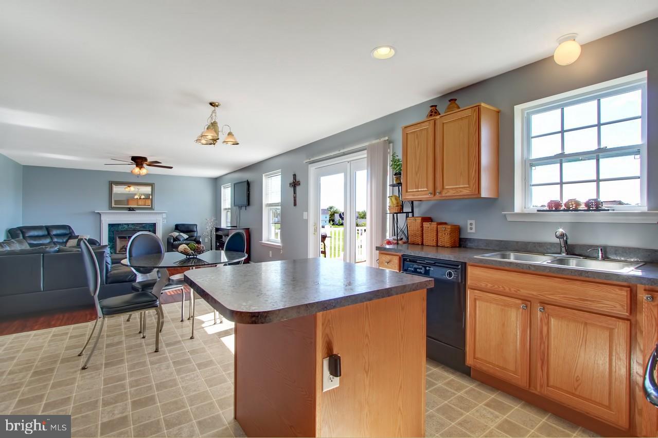 SHADOWBROOKE - Residential