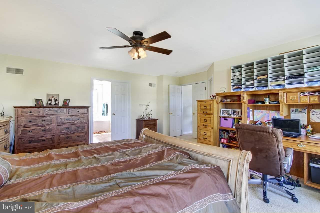 SHADOWBROOKE - Residential