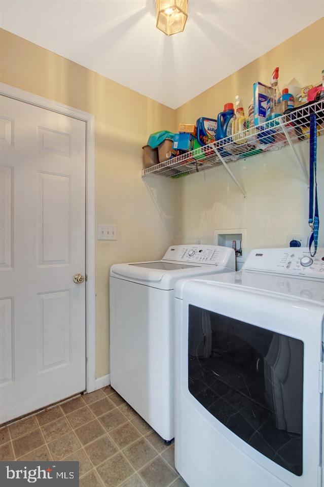 SHADOWBROOKE - Residential