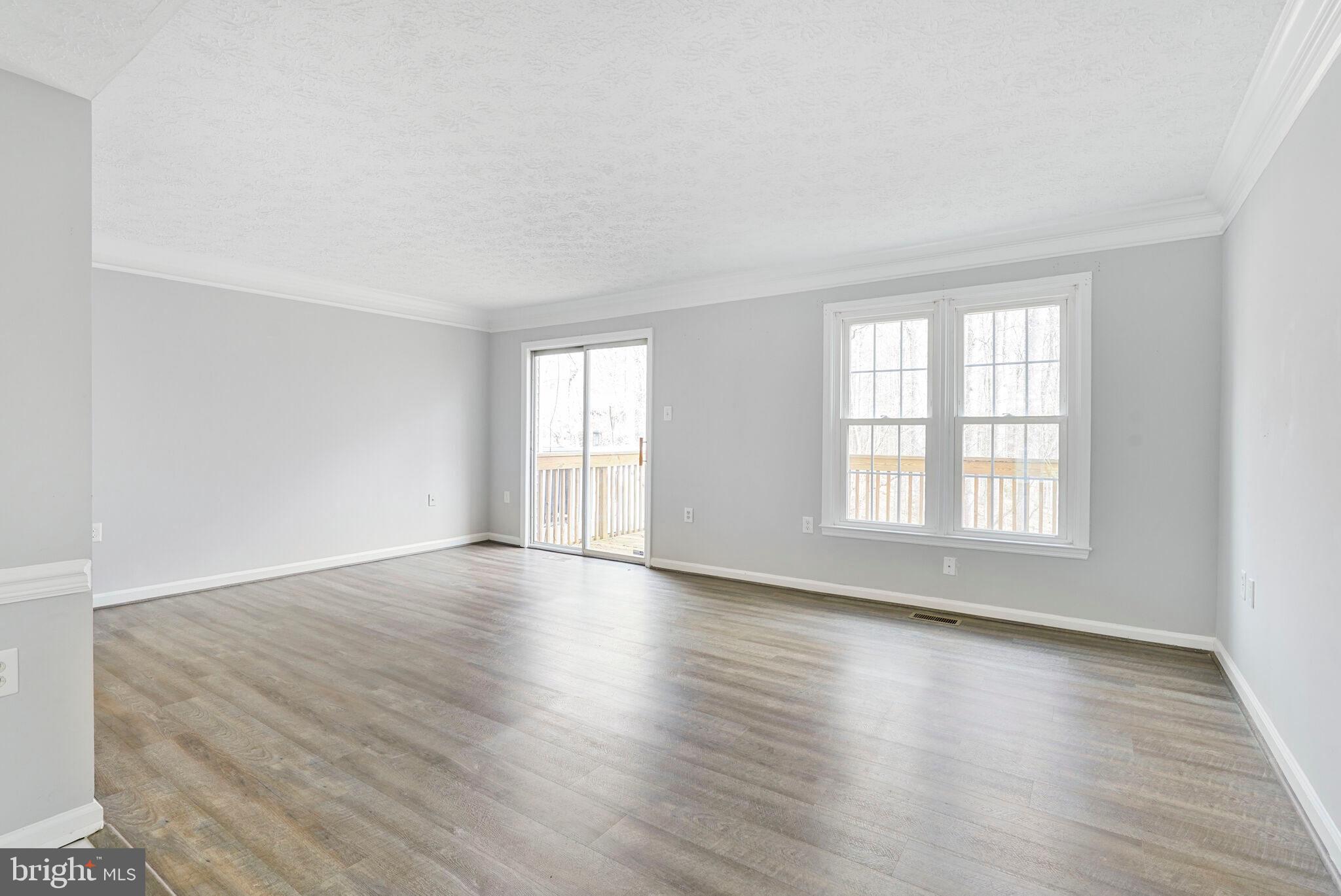 LAKE RIDGE - Residential Lease