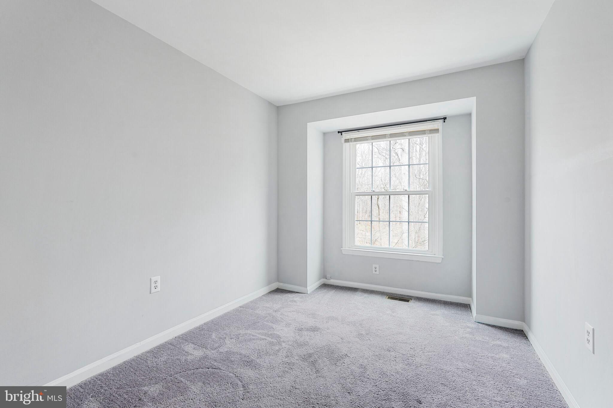 LAKE RIDGE - Residential Lease