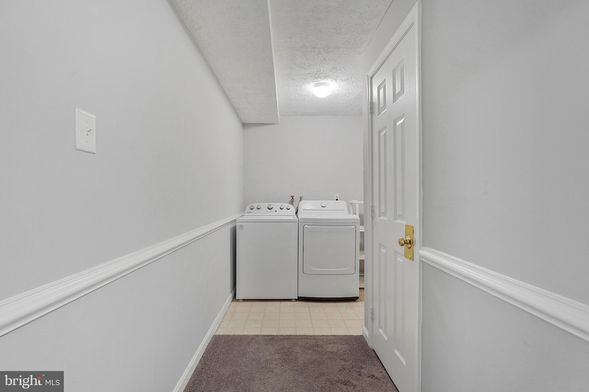 LAKE RIDGE - Residential Lease