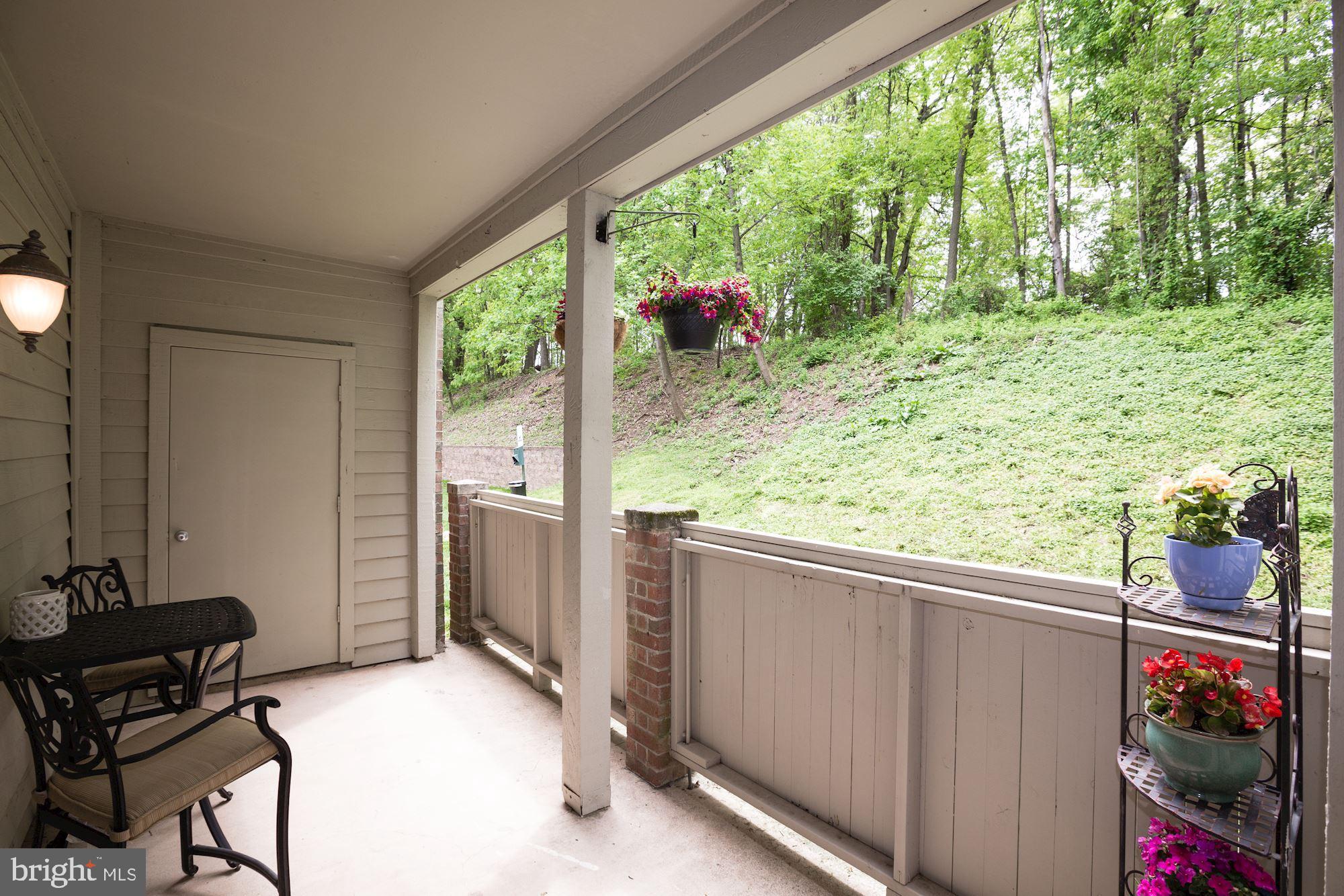 PENDERBROOK SQUARE CONDOMINIUMS - Residential