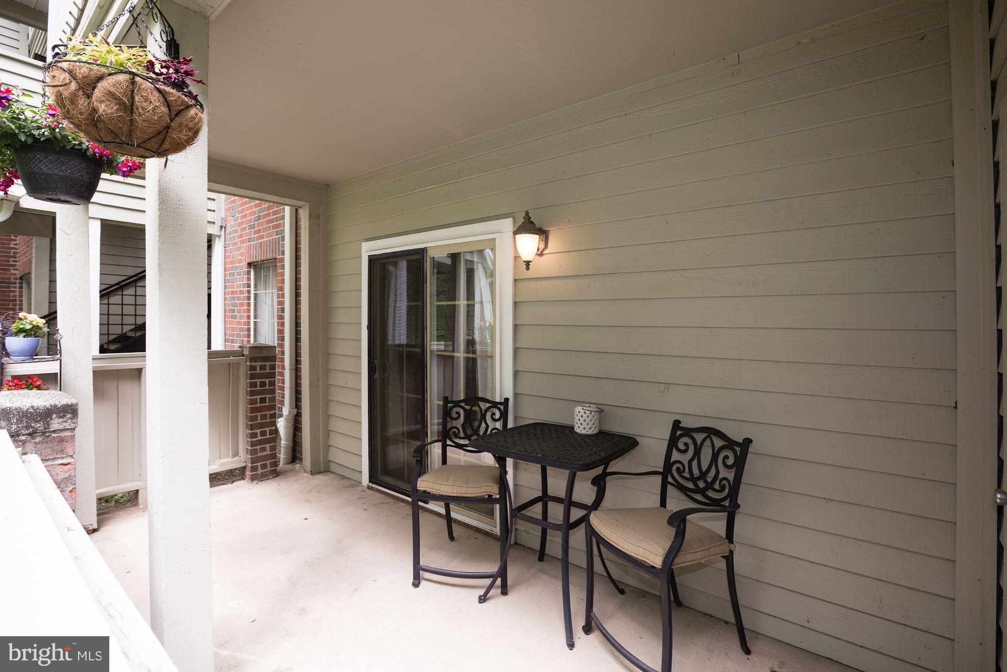 PENDERBROOK SQUARE CONDOMINIUMS - Residential