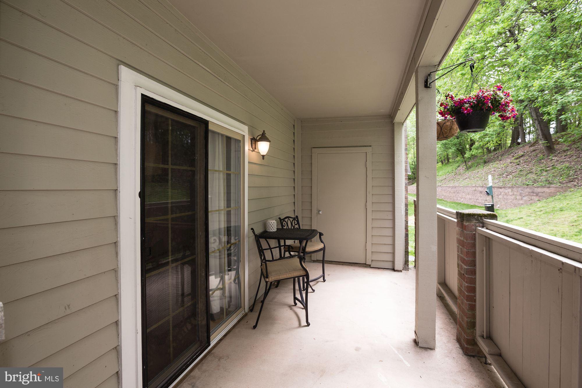 PENDERBROOK SQUARE CONDOMINIUMS - Residential