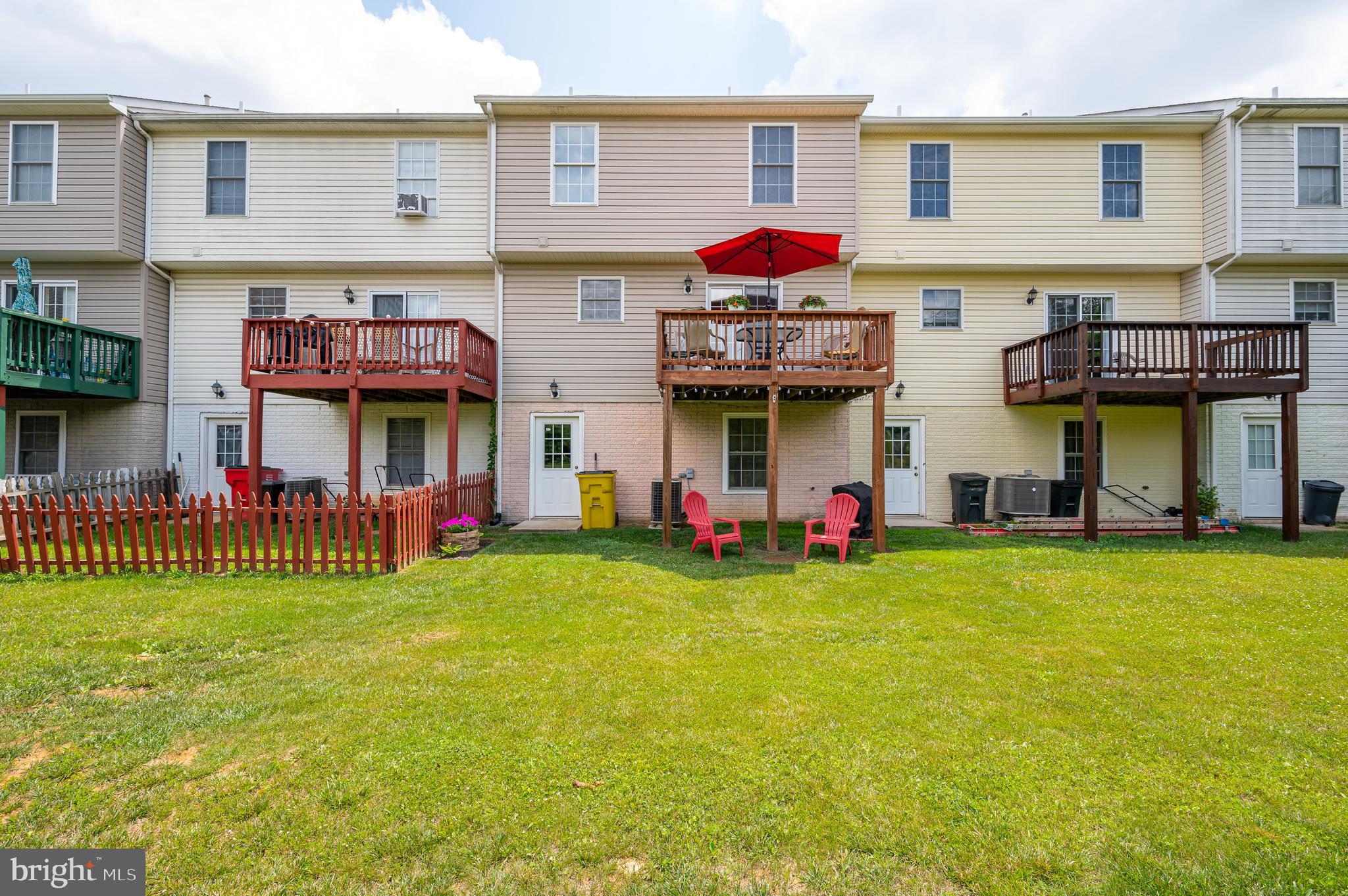 AMBER WOODS - Residential