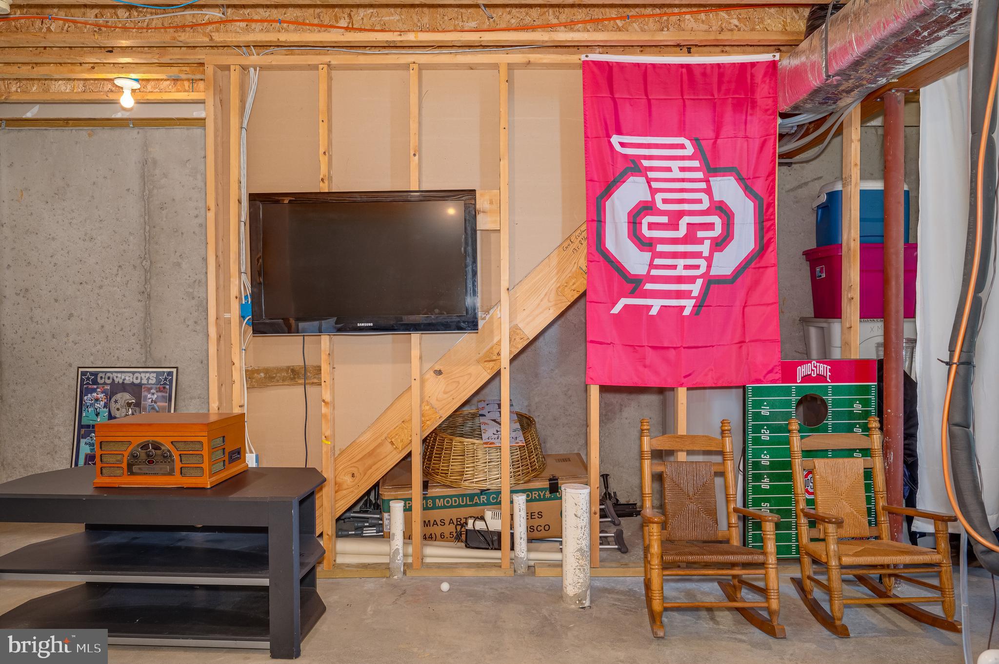 AMBER WOODS - Residential