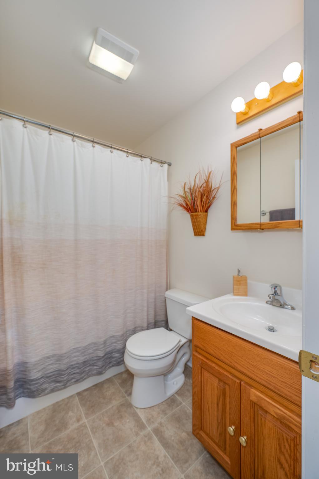 AMBER WOODS - Residential