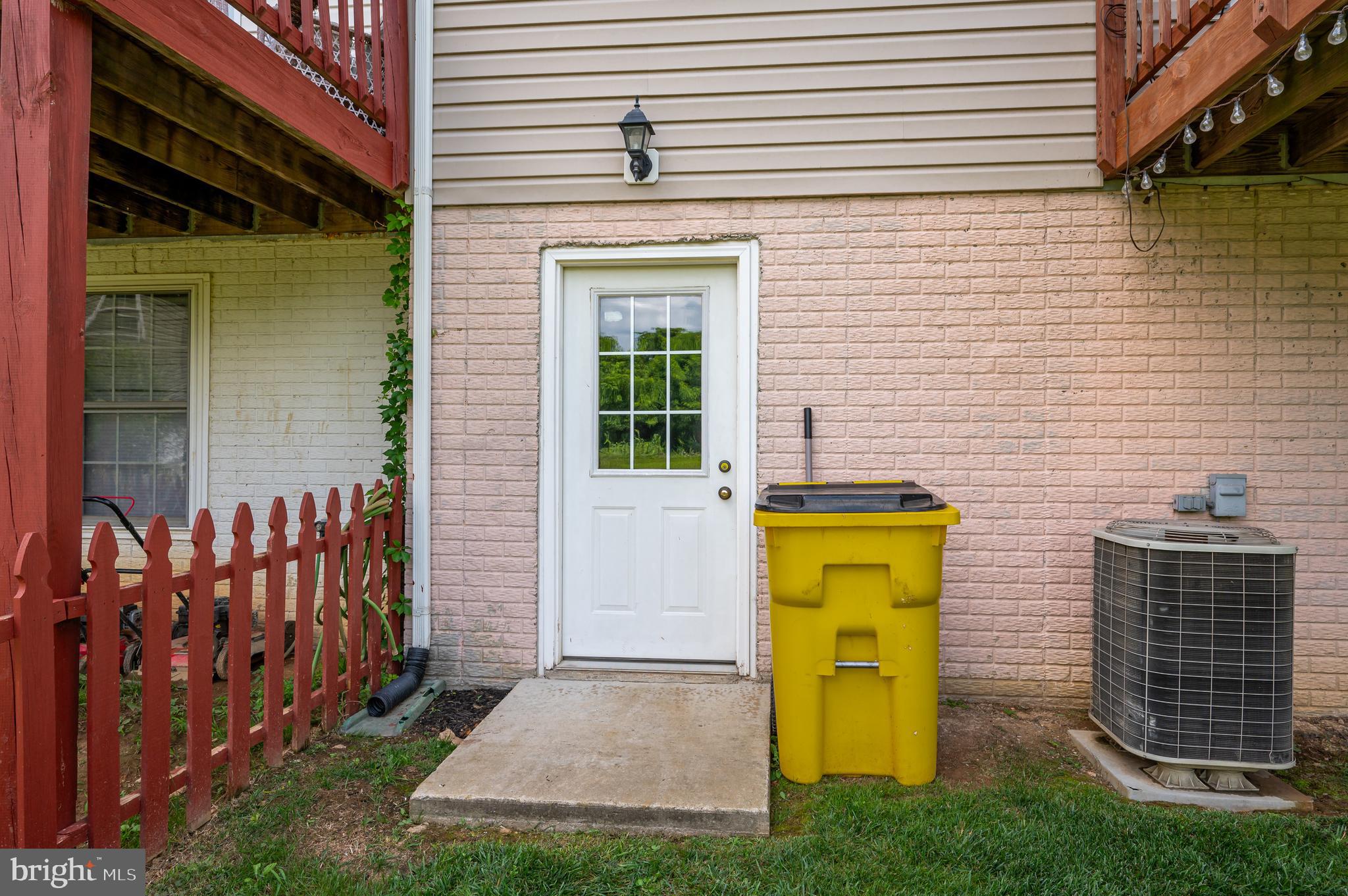 AMBER WOODS - Residential