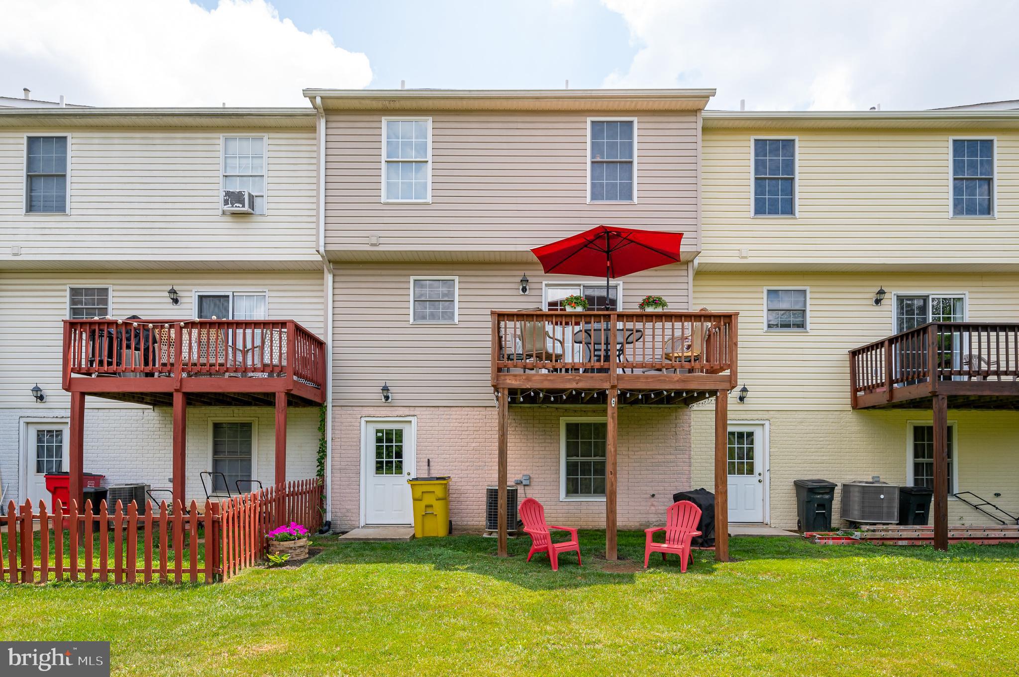 AMBER WOODS - Residential