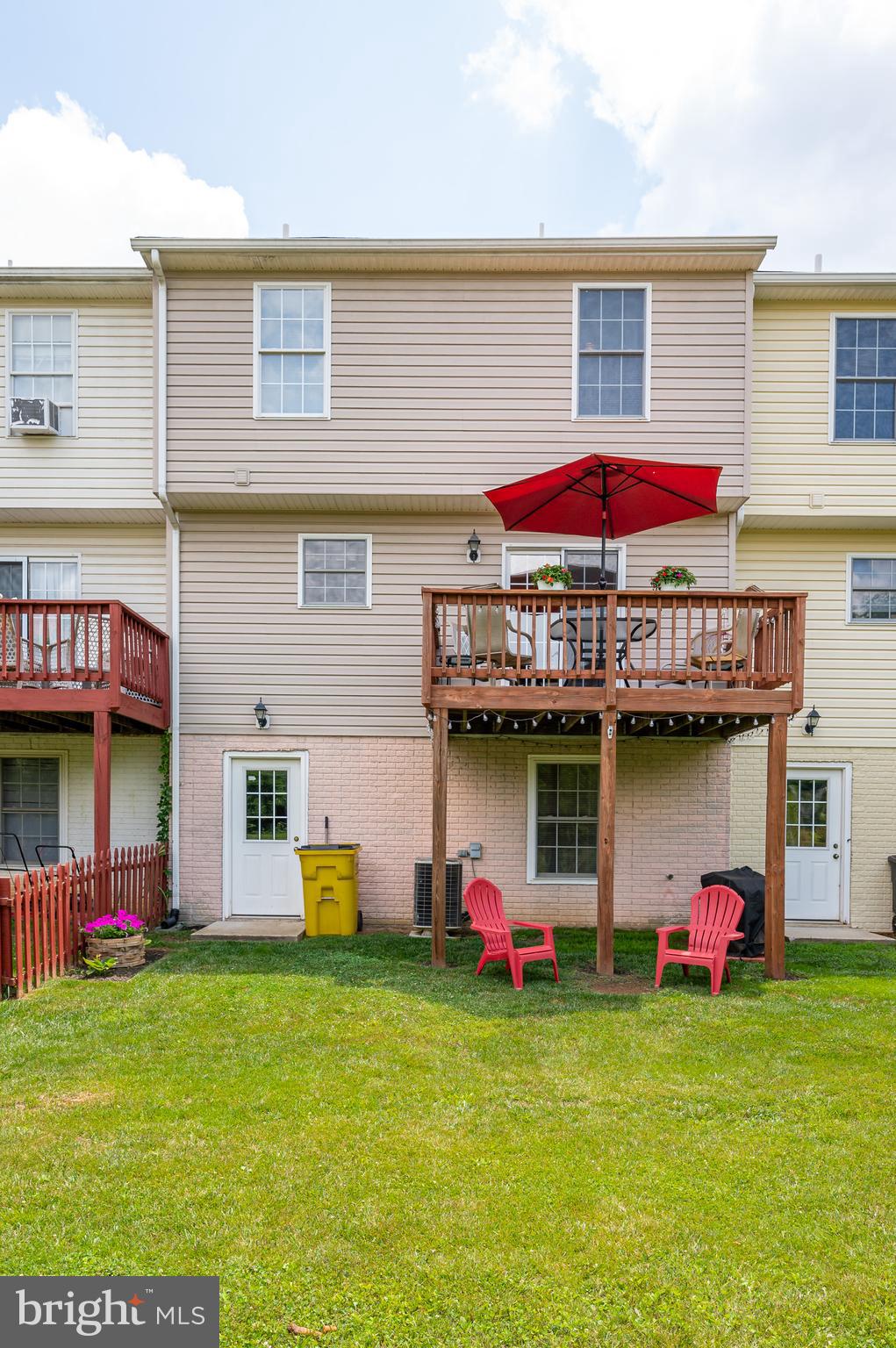 AMBER WOODS - Residential