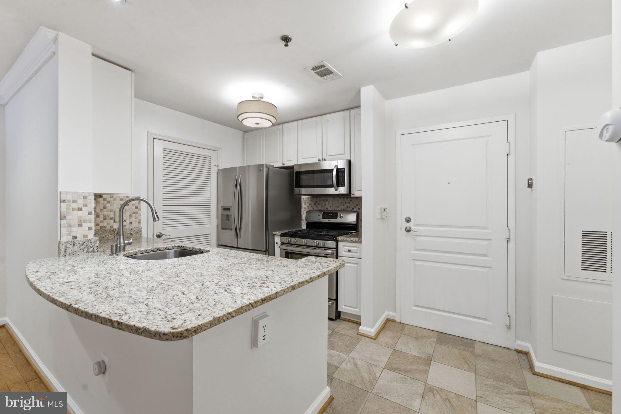 5563 SEMINARY ROAD 107