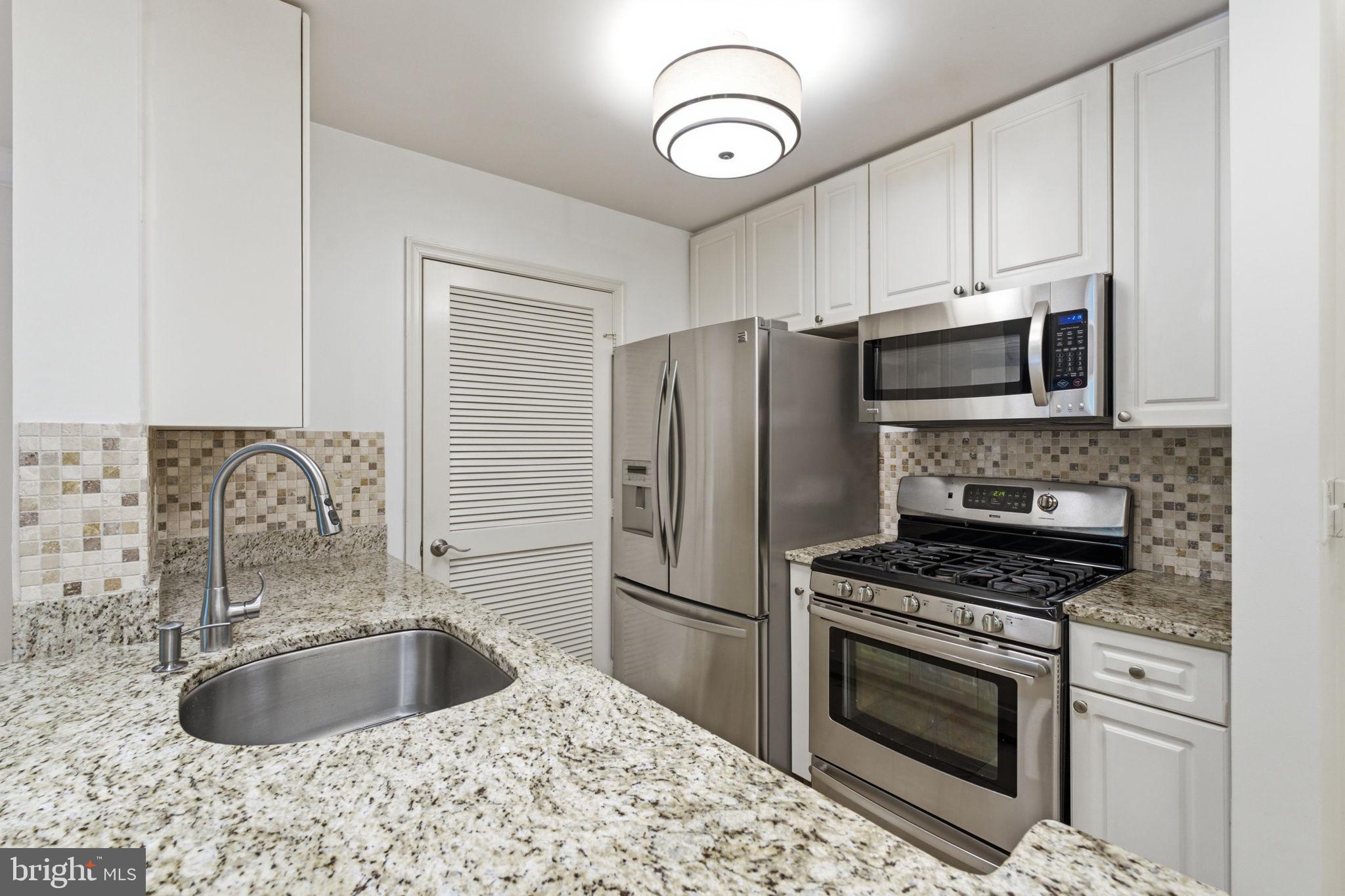 5563 SEMINARY ROAD 107