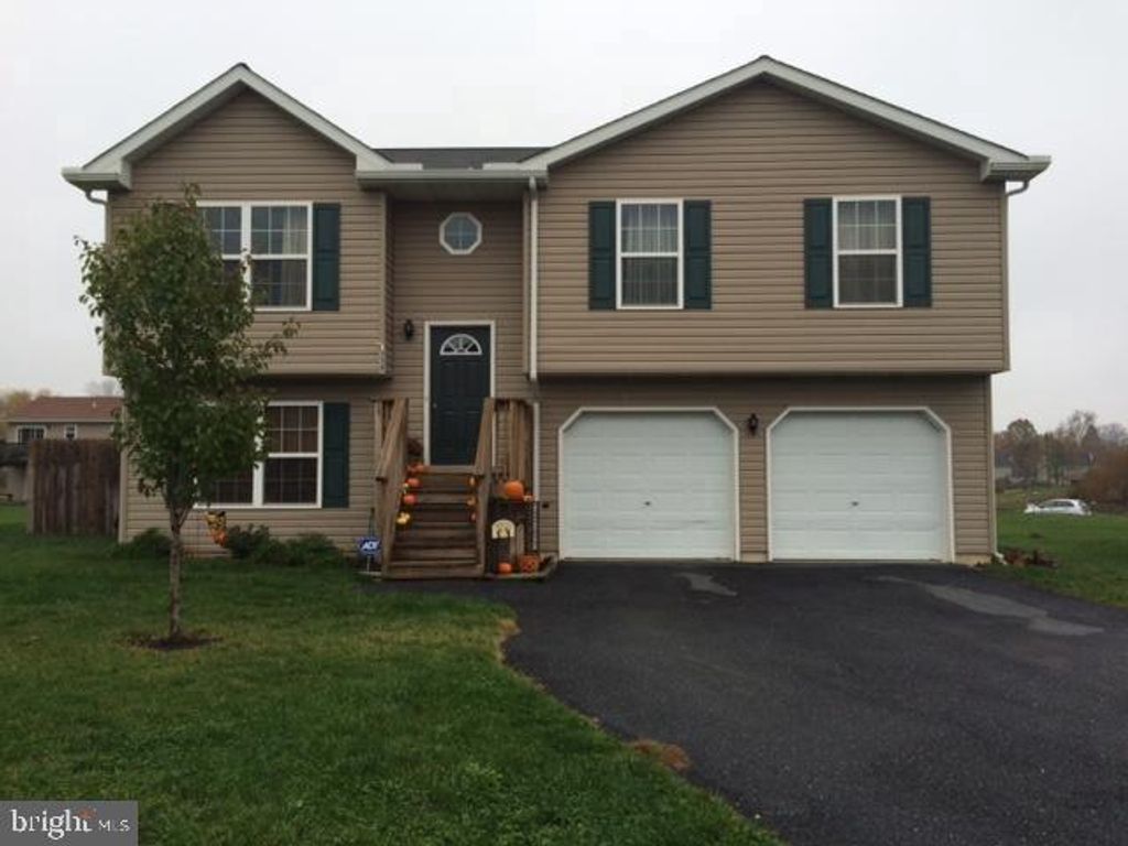 Photo of 239 Cypress Street, BAINBRIDGE, PA 17502 (MLS # PALA2087244)