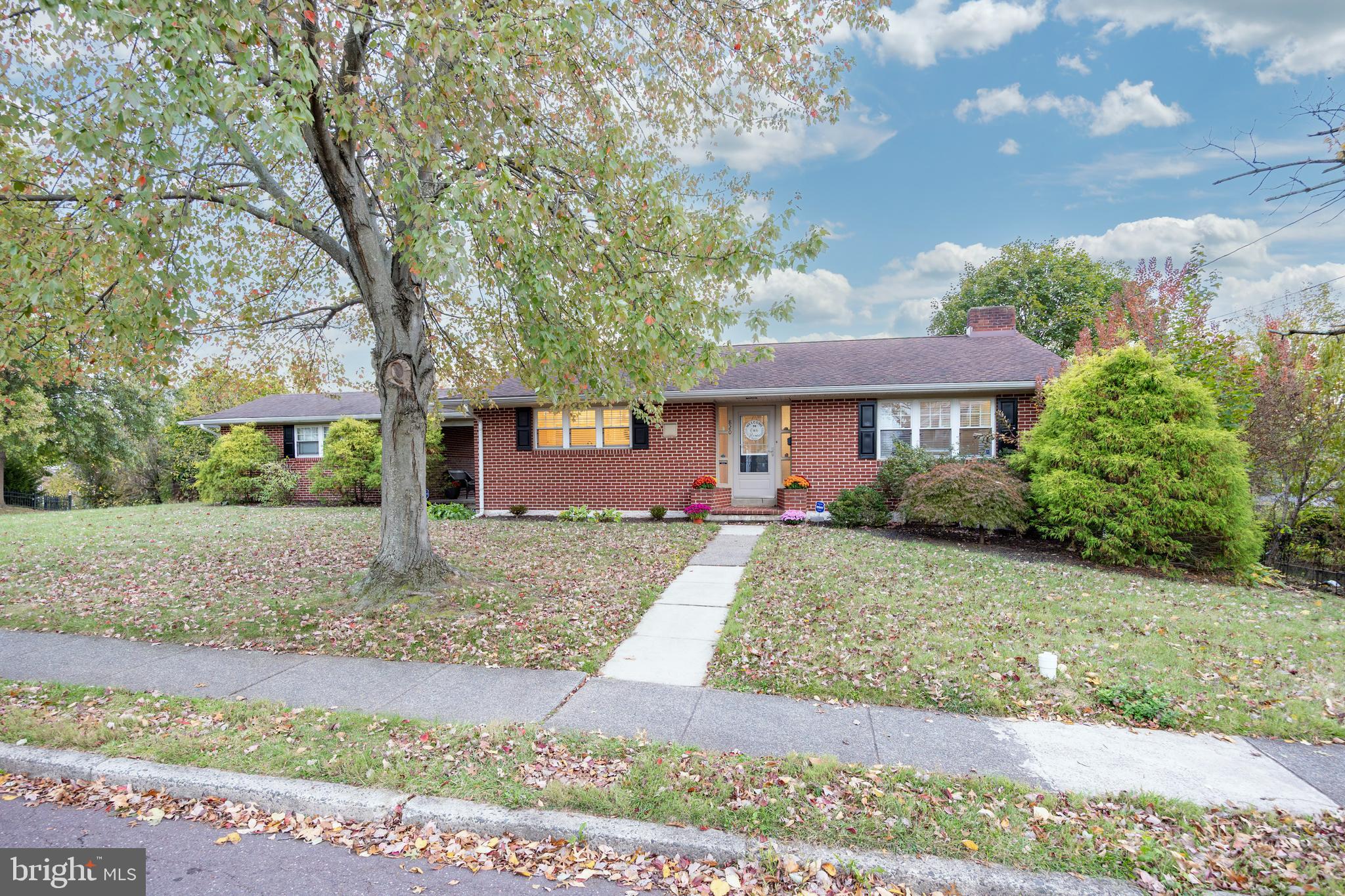 820 N FRANKLIN STREET