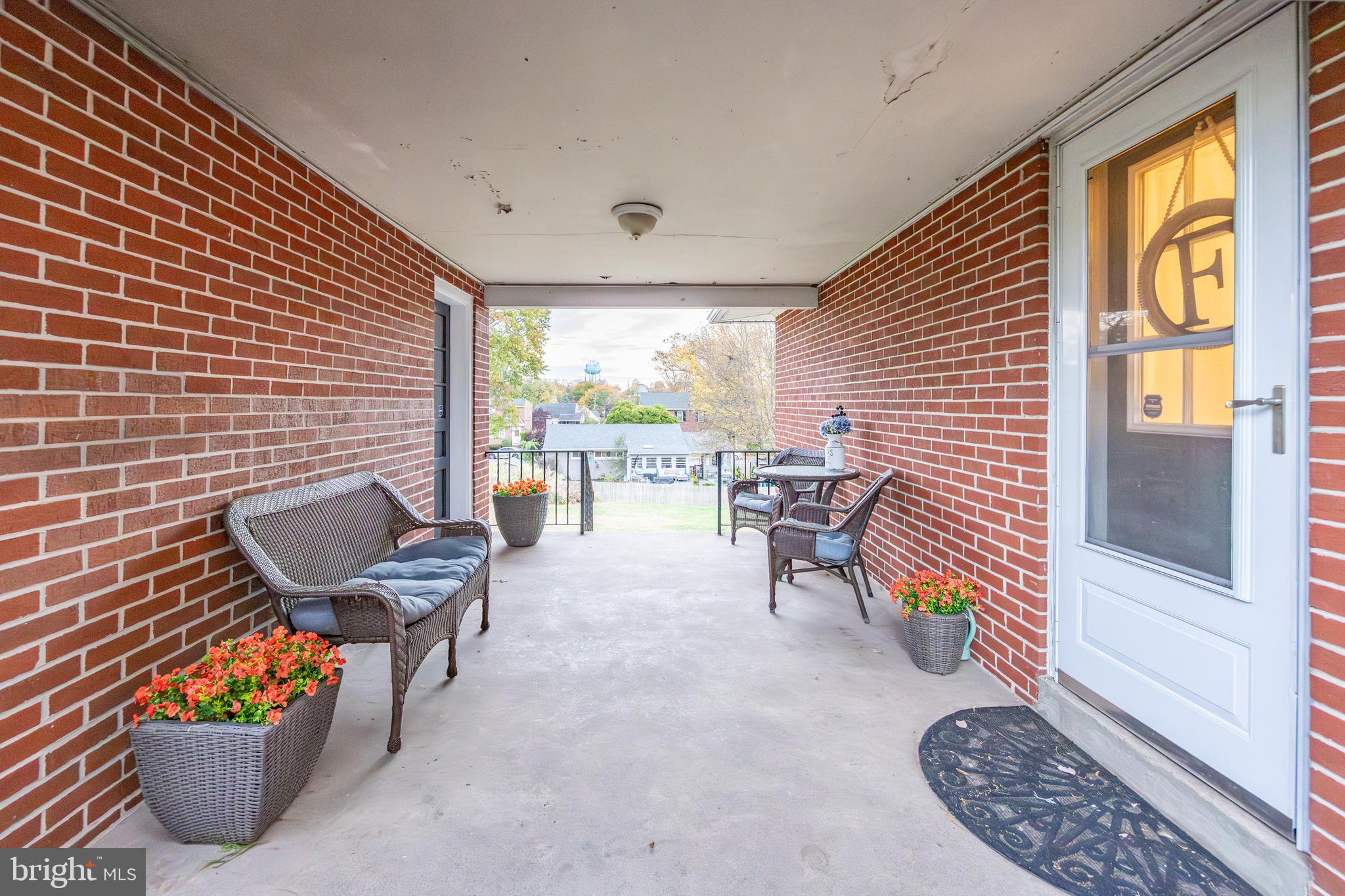 820 N FRANKLIN STREET