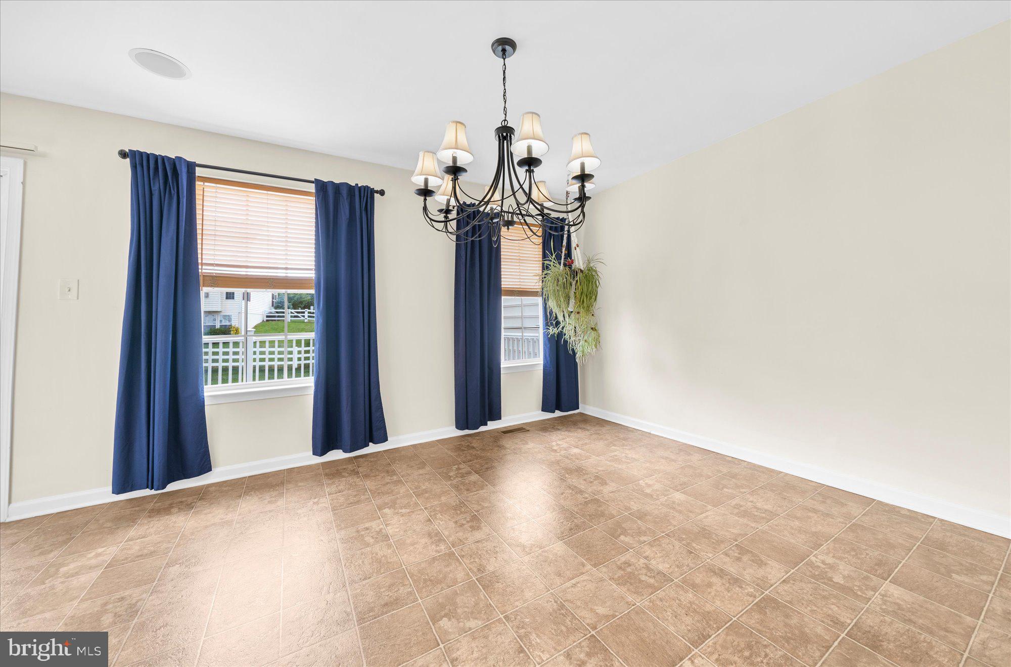 COVENTRY GLEN - Residential