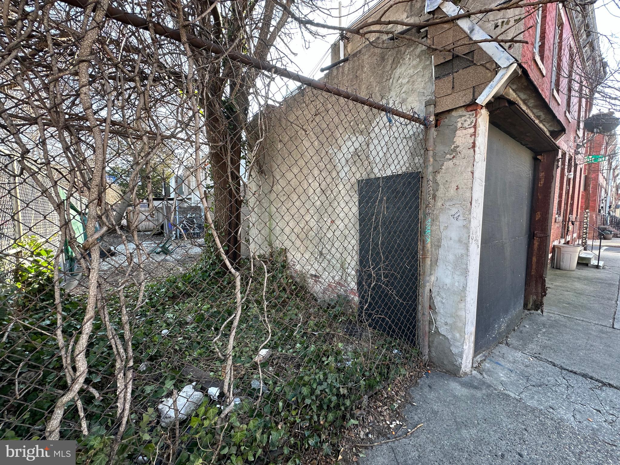 NORRIS SQUARE - Residential