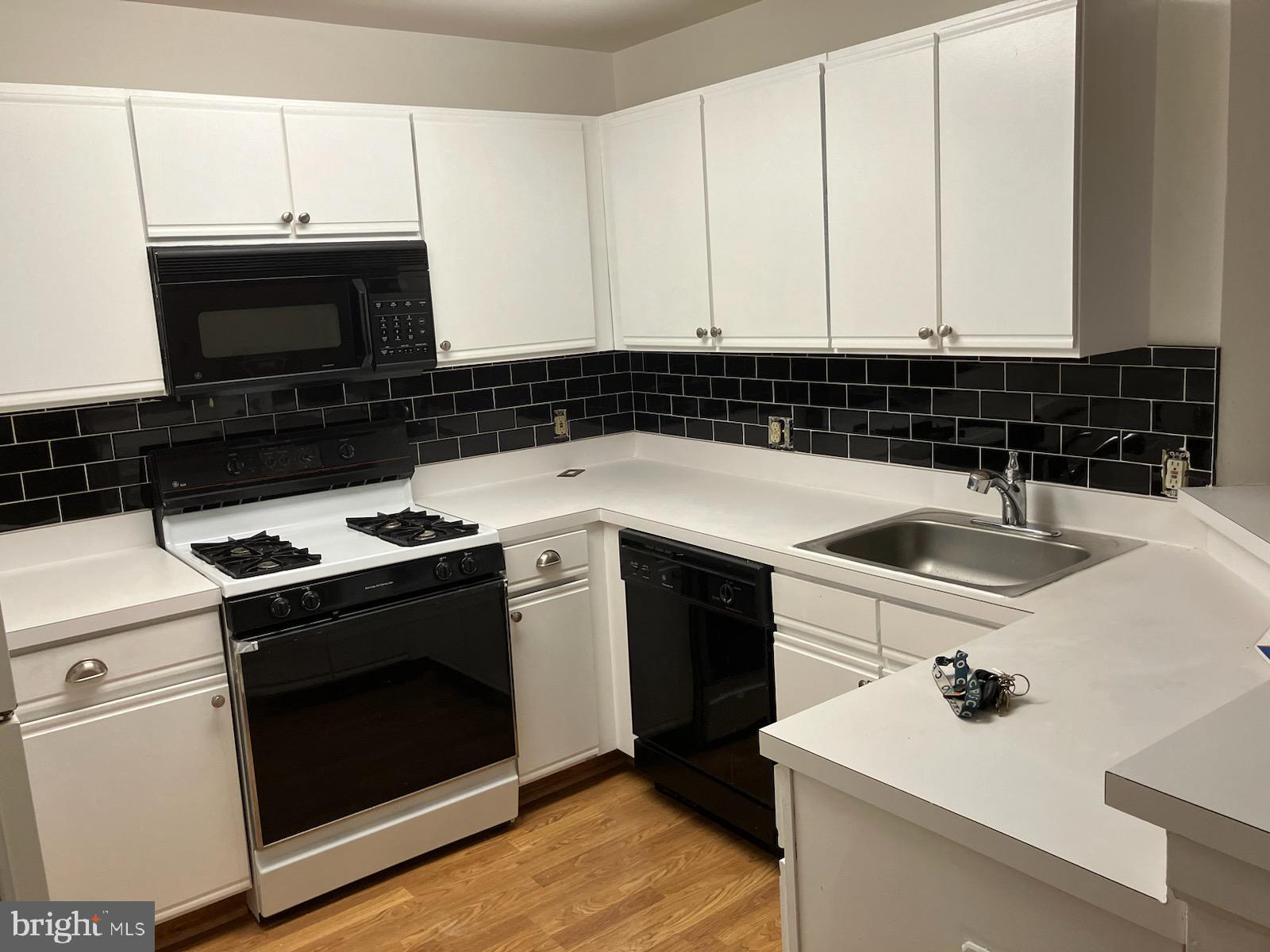 GREENBRIER HILLS - Residential Lease