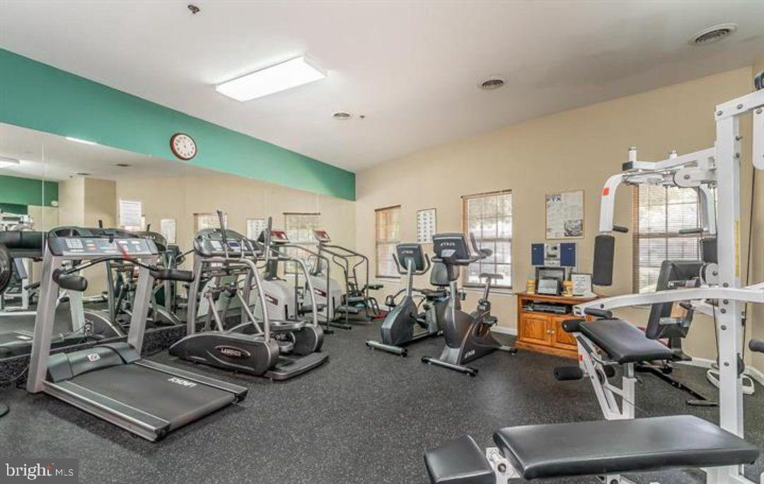 GREENBRIER HILLS - Residential Lease